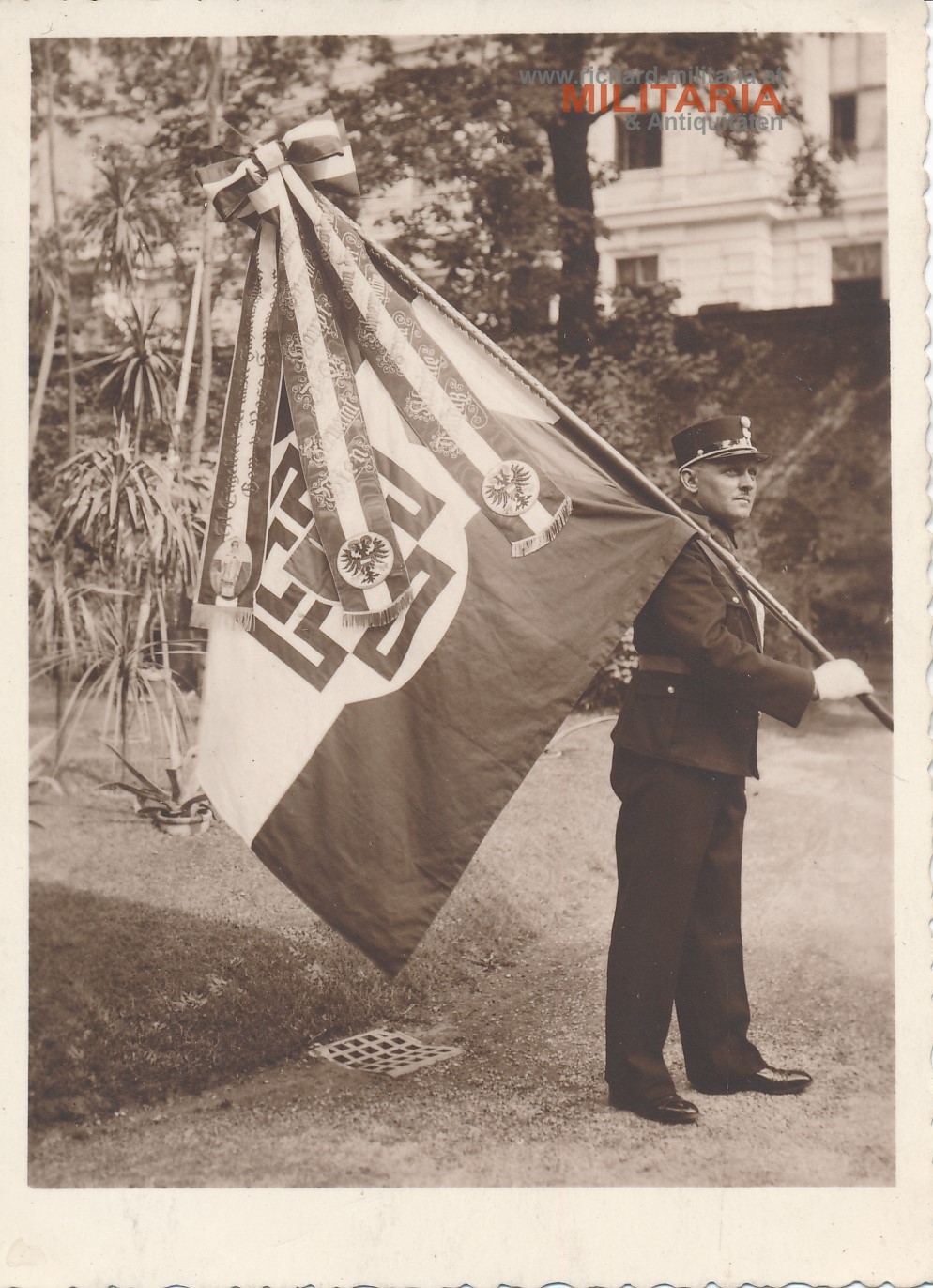 Bundesstaat - Fahnenträger "...Front Haupt ... Fernamt Wien"