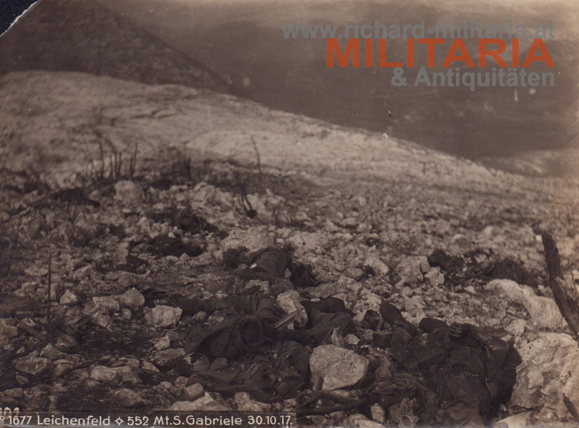 k.u.k. Pressefoto - Leichenfeld am Mt. S. Gabriele - 30.10.1917