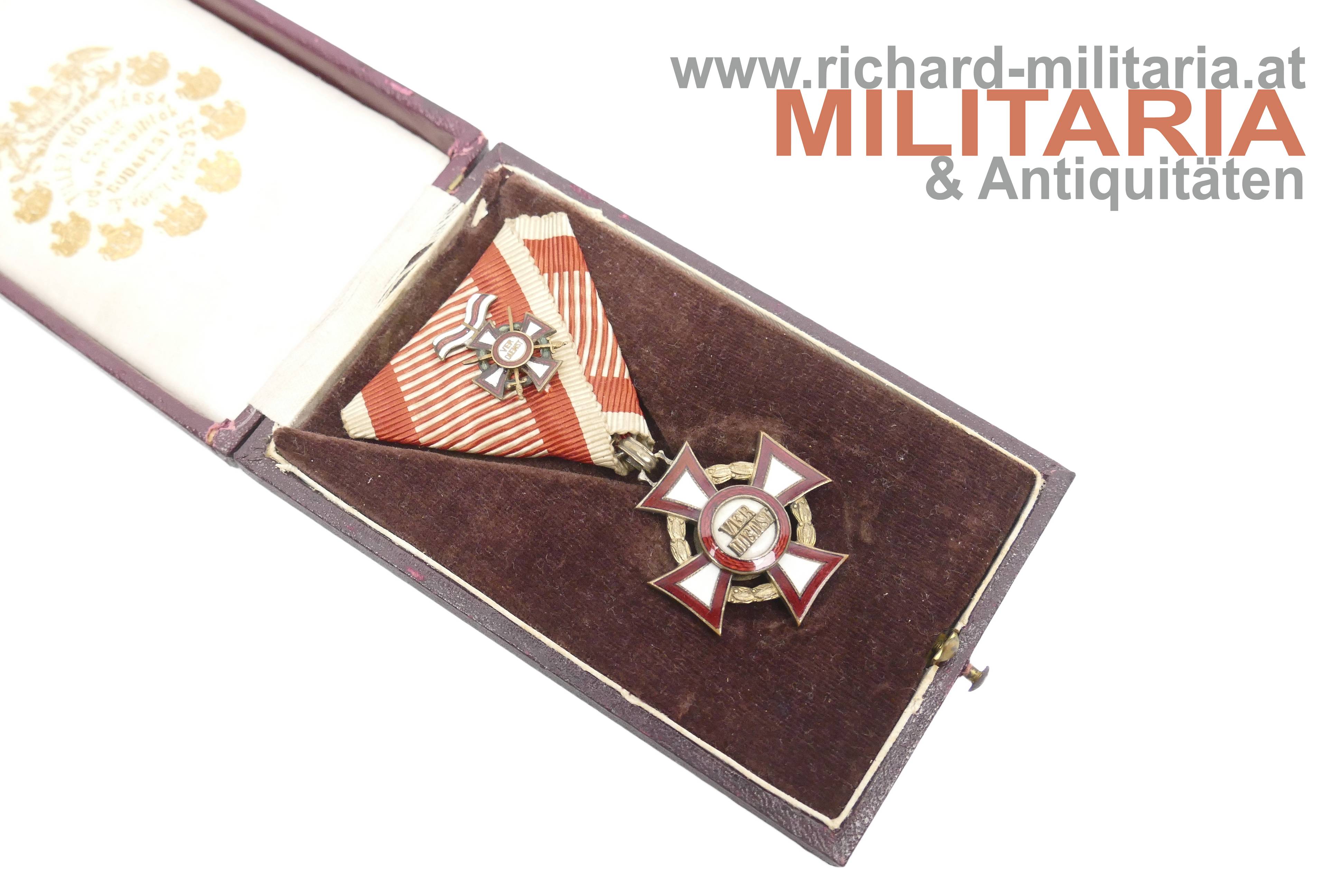 k.u.k. Militärverdienstkreuz 3. Kl. KD + Kleindeko. 2. Kl KD Schw. - Tiller-Etui