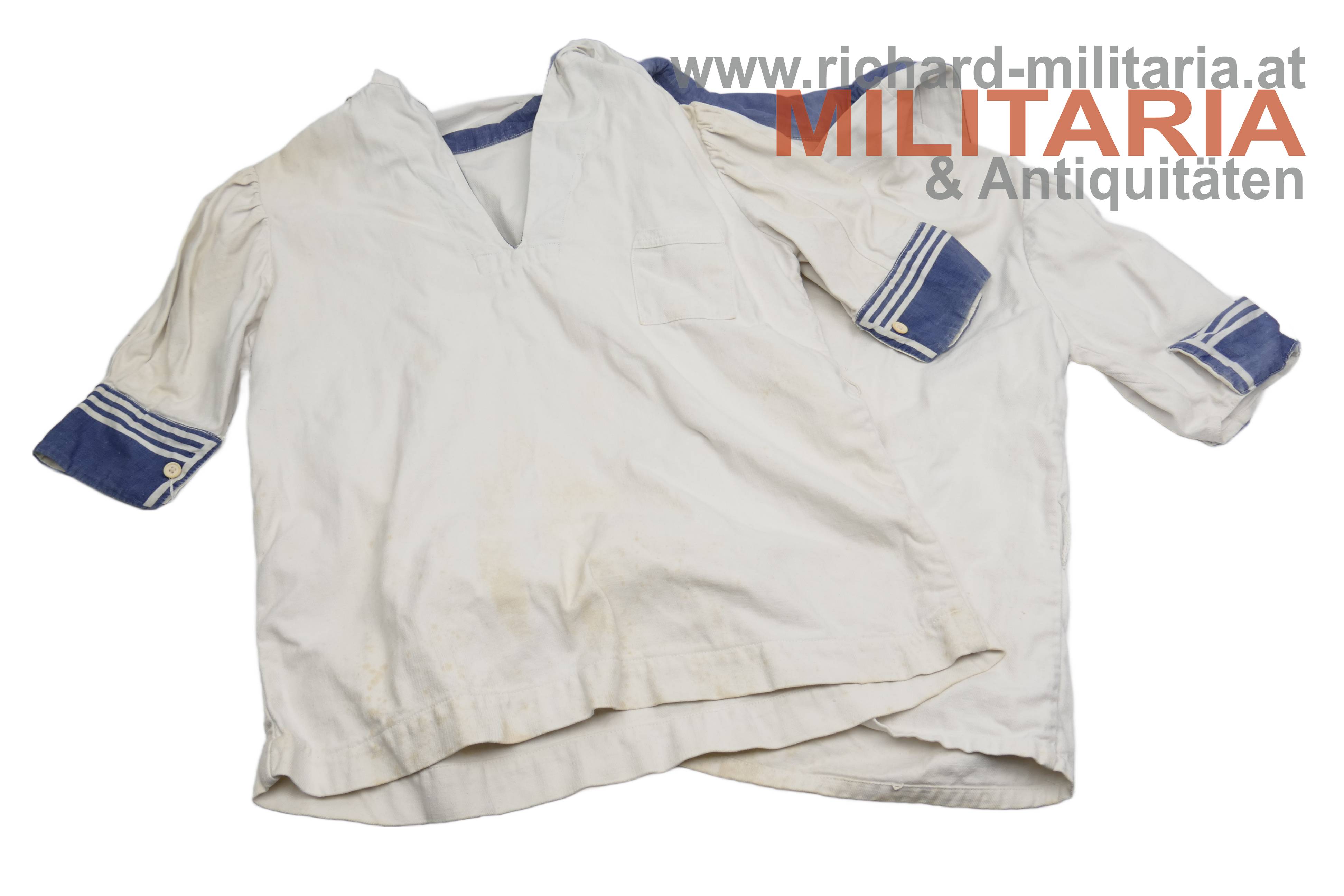k.u.k. Kriegsmarine - zwei weiße Hemden für Kinder oder Zöglinge