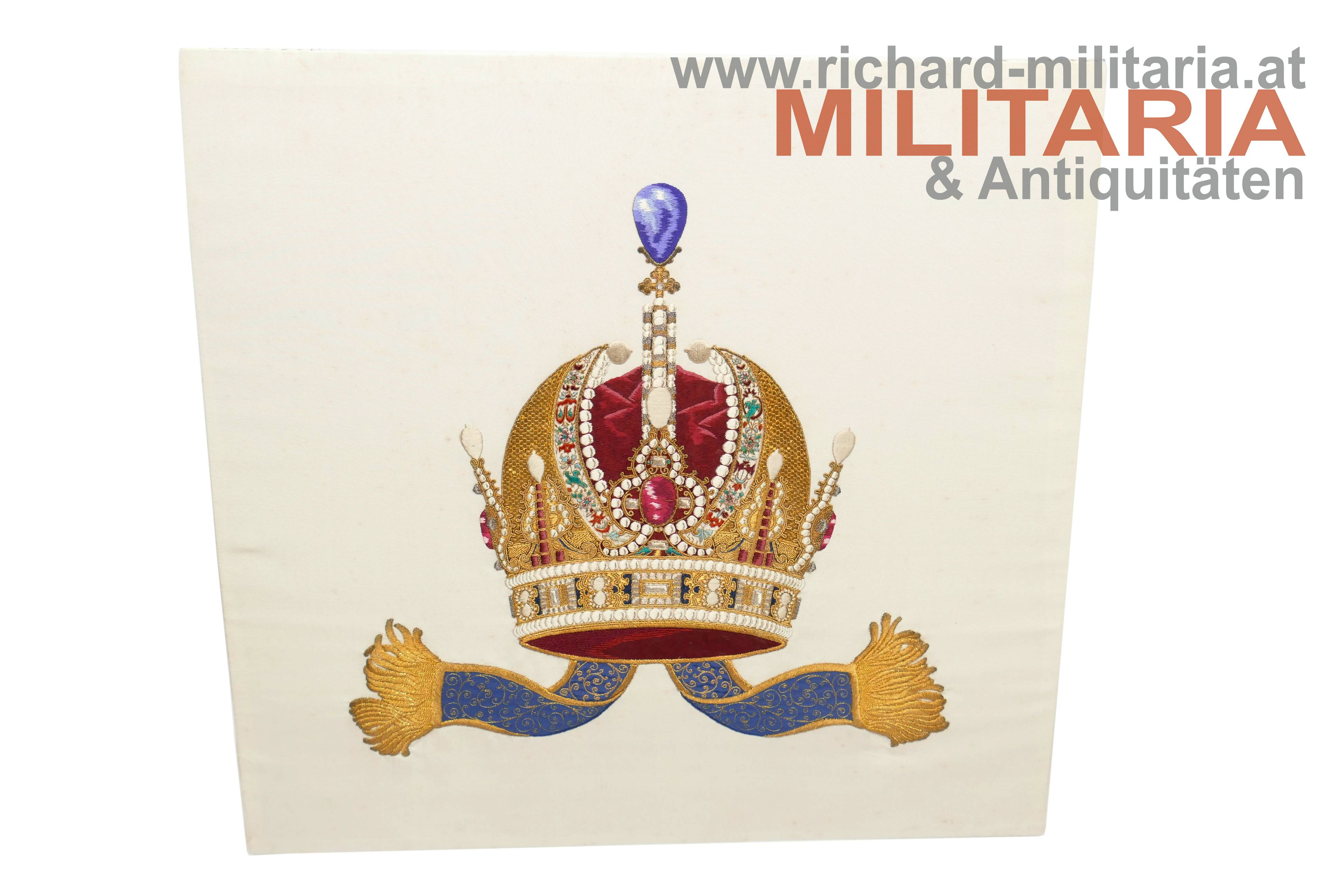 Österreichische Kaiserkrone - farbige Seidenstickerei
