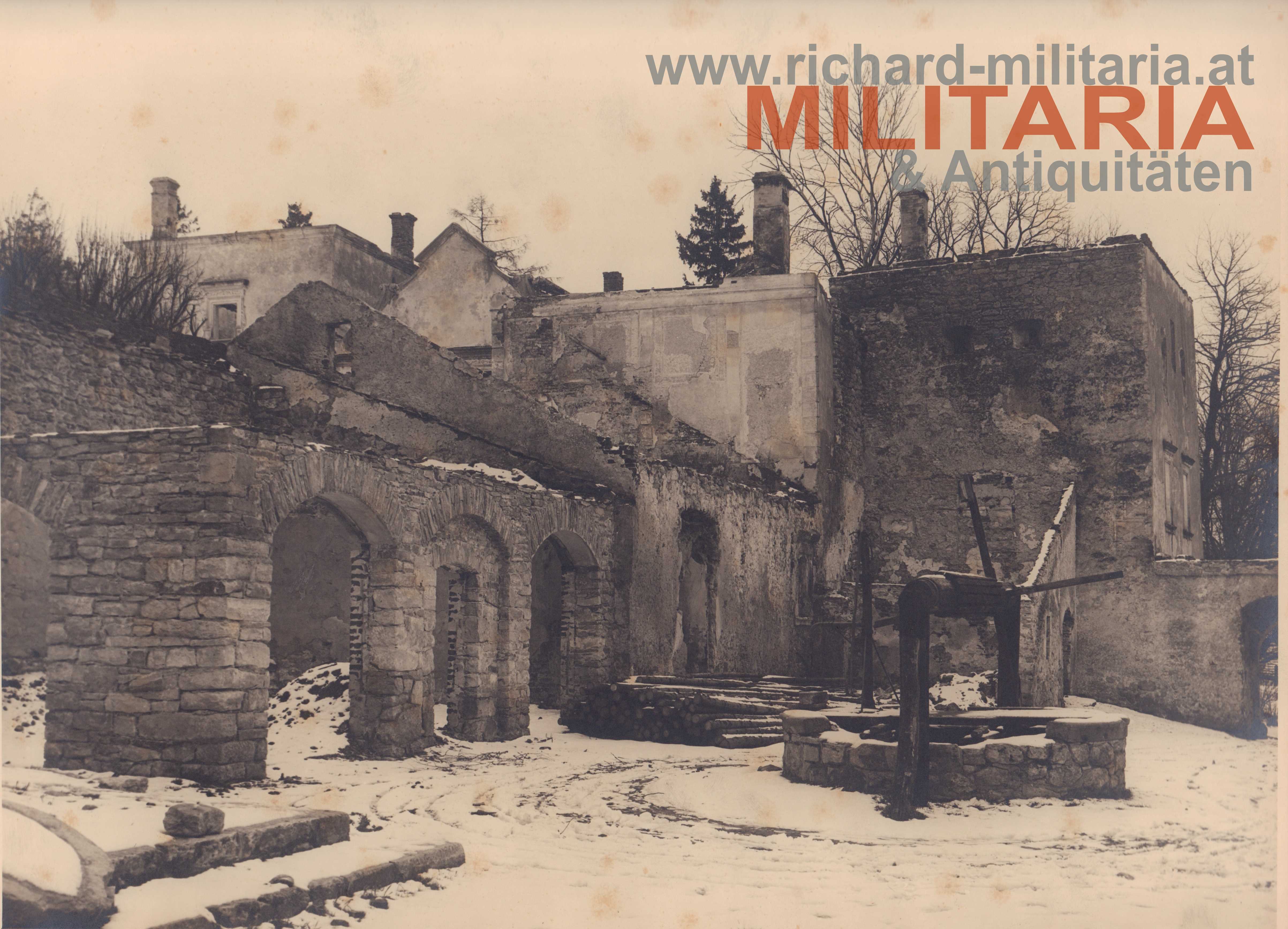 k.u.k Foto - Ruine im Schnee