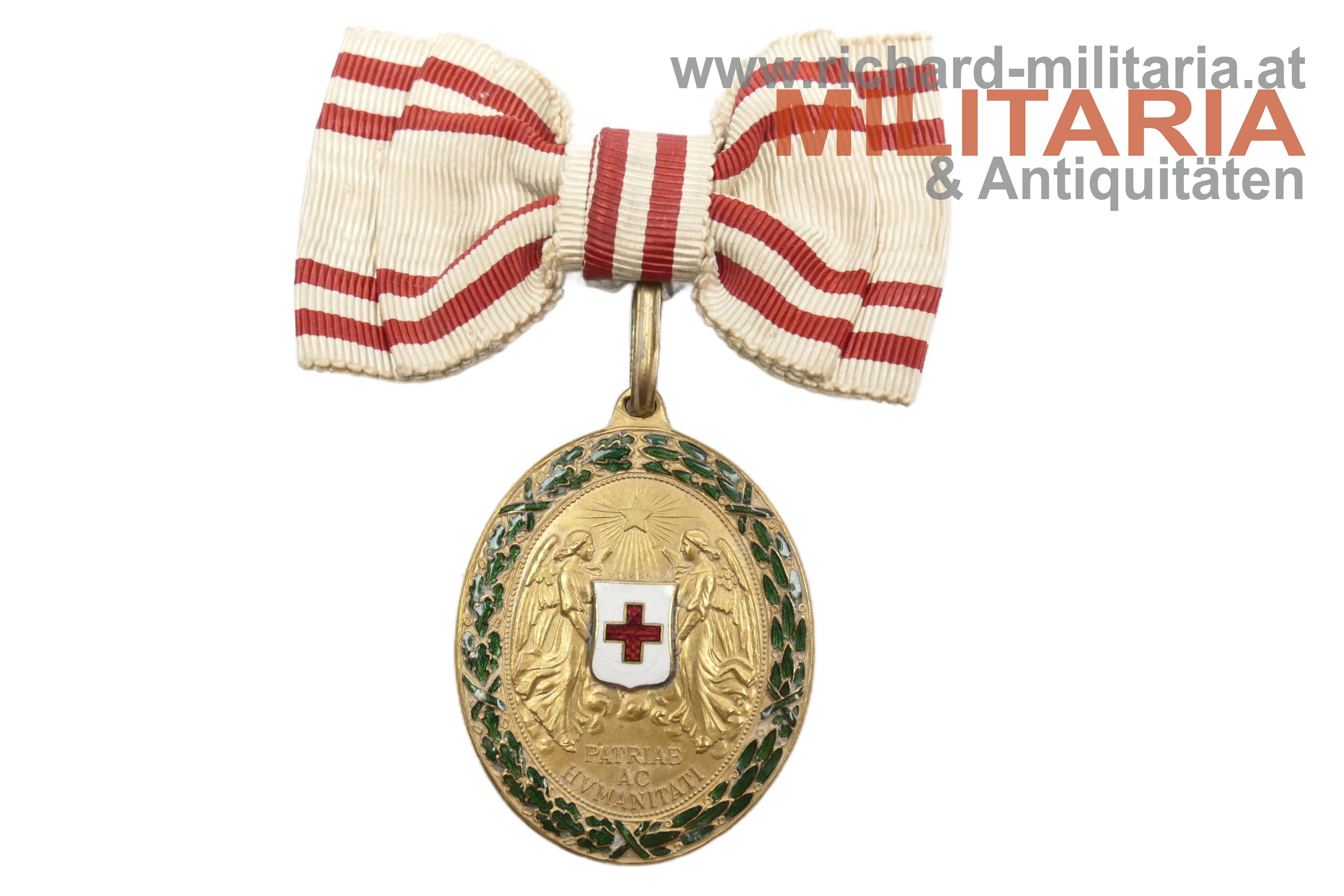 Rotes Kreuz - Bronzene Ehrenmedaille mit KD an Damenmasche