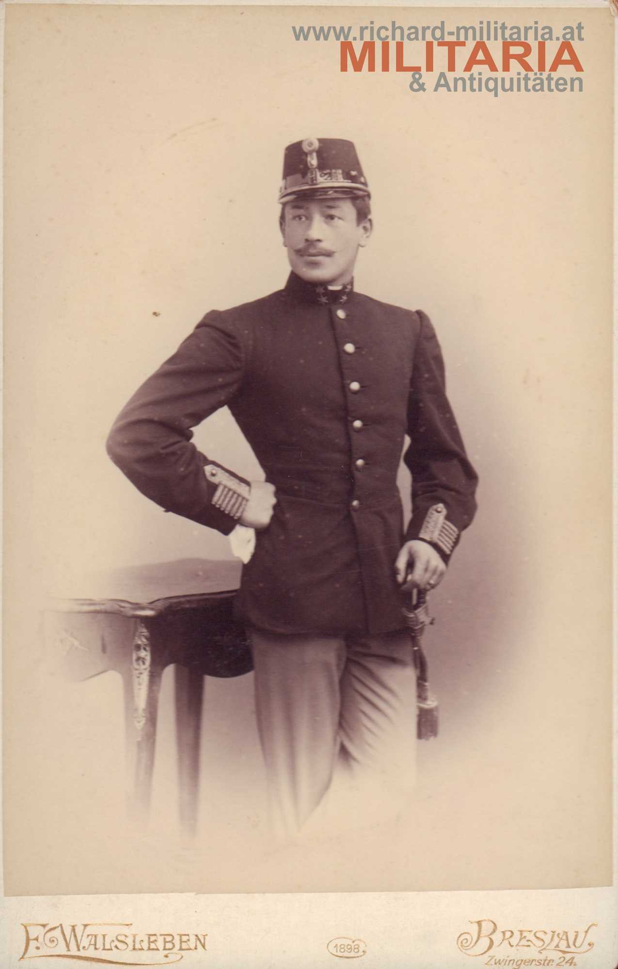 k.u.k Hartkartonfoto - Oberleutnant eines ungarischen Regimentes