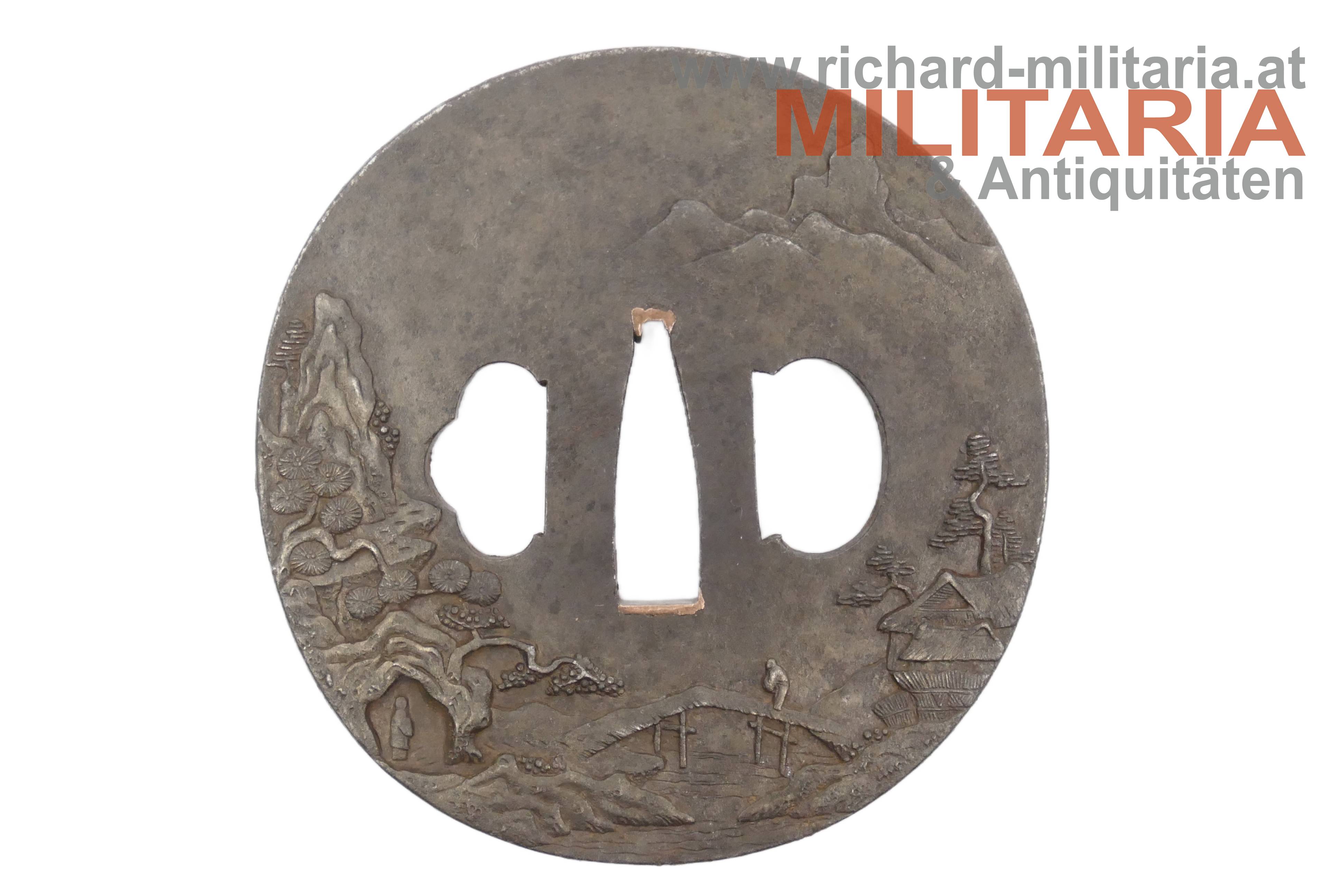 Japan - EDO - runde Tsuba "MARU GATA" signiert (17. Jahrhundert)