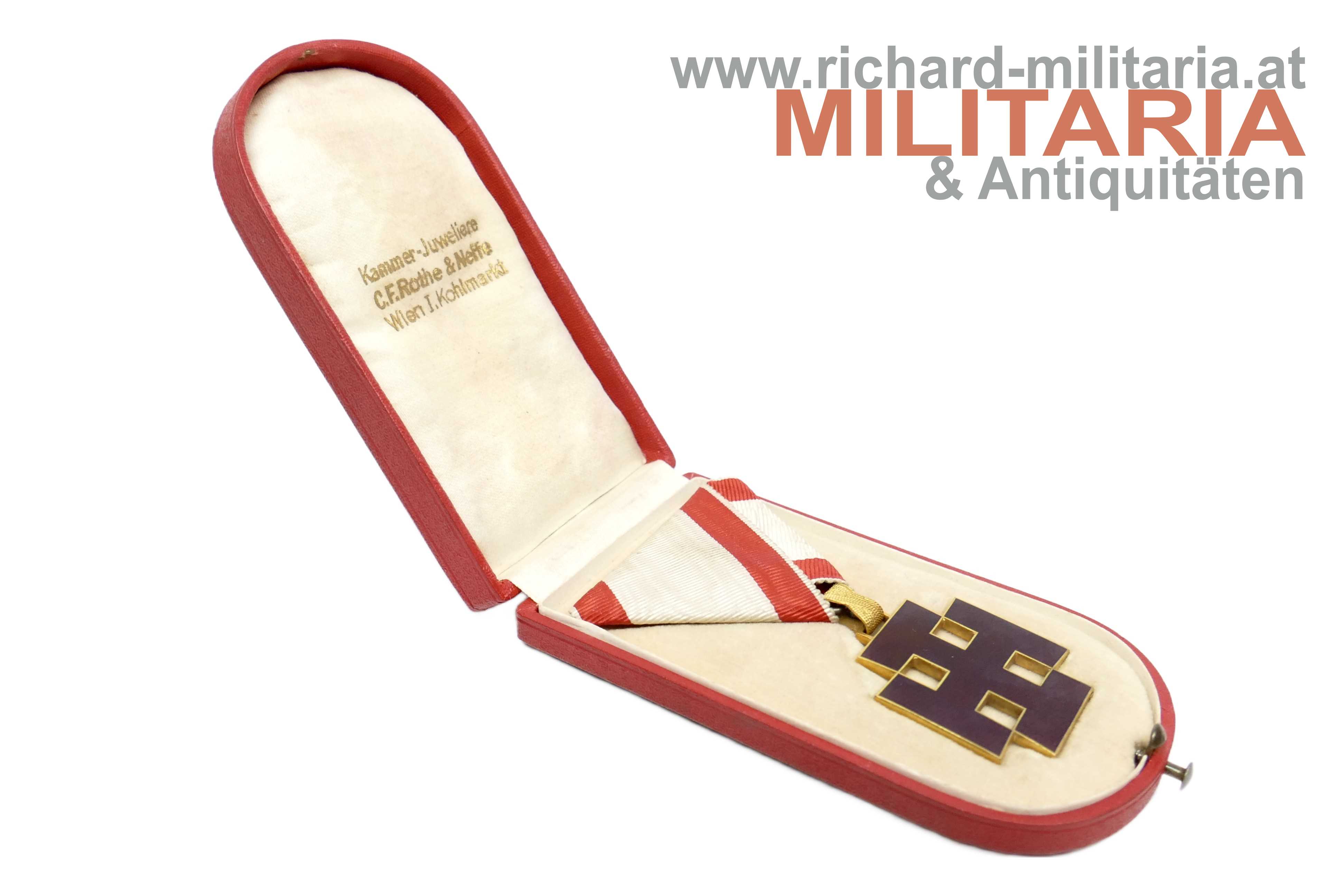 Bundesstaat Ehrenzeichen für Verdienste um die Republik - Ritterkreuz 1. Klasse im Etui