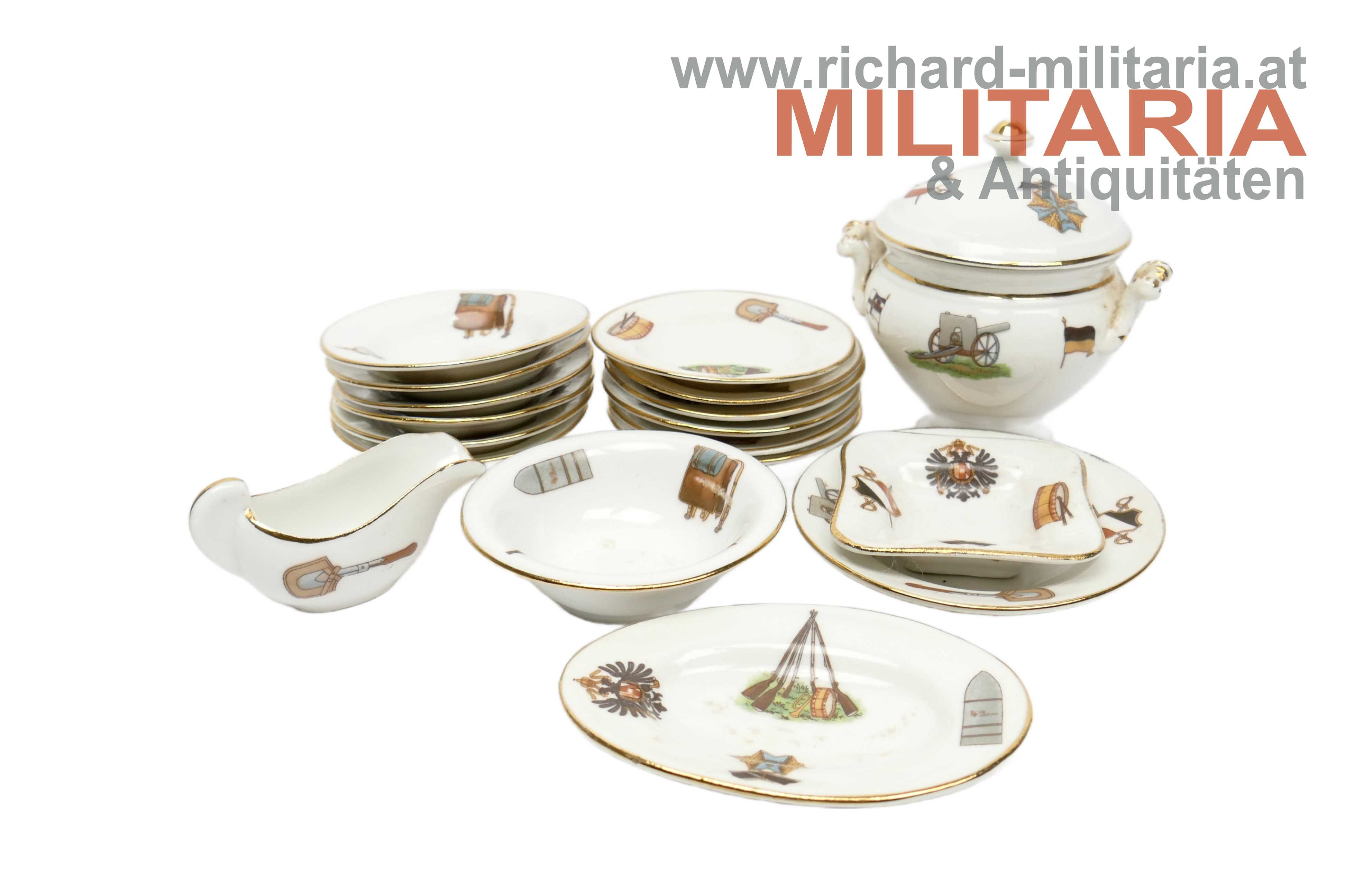 Kinderporzellan - "Kriegsgeschirr mit militärischen Objekten"