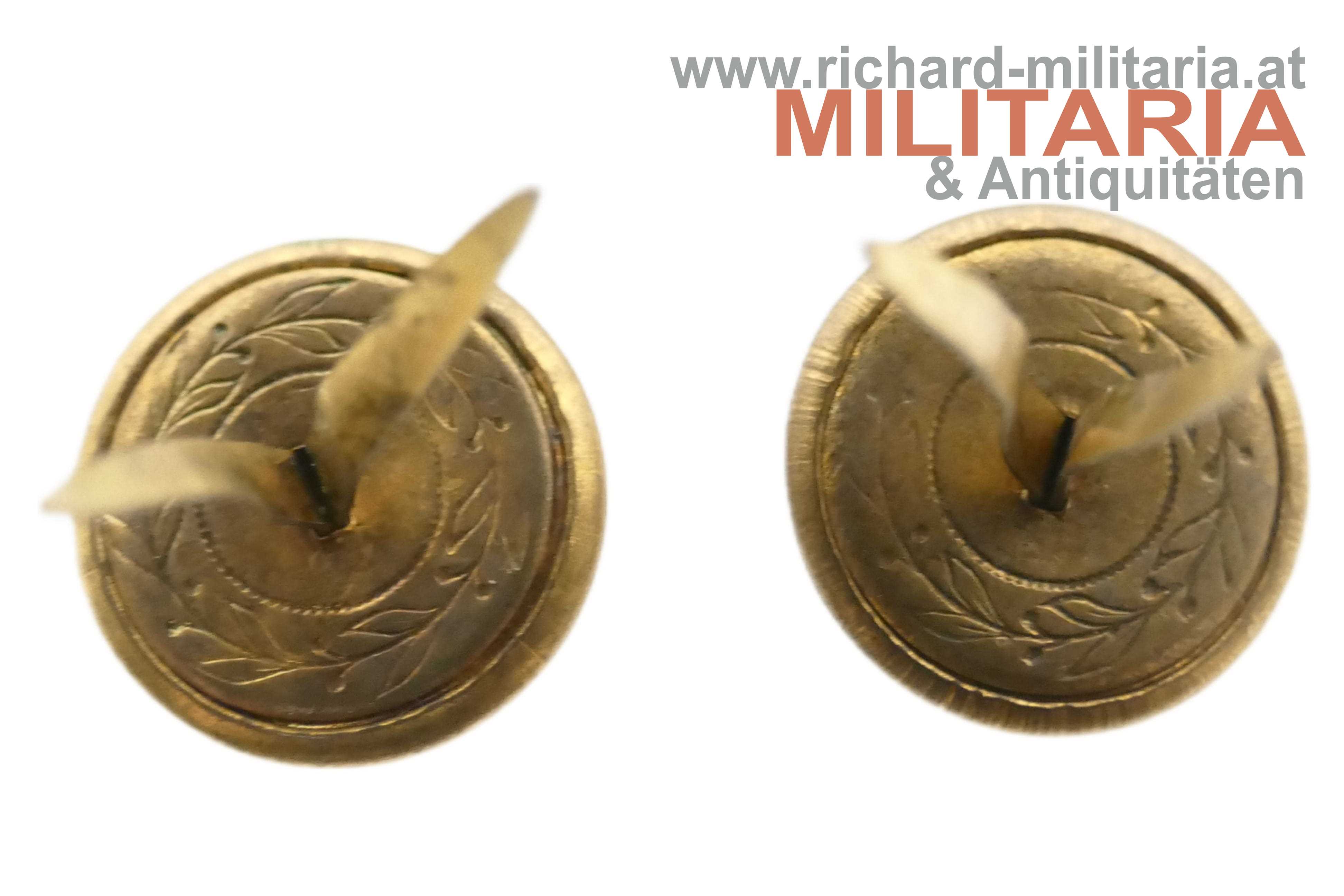 k.u.k. IR 29 - Paar Knöpfe für die Feldkappe / schwarze Kappe 