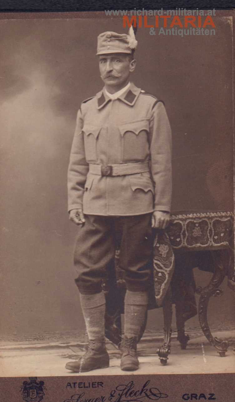 k.k. Hartkartonfoto - Landesschütze mit Leibriemen aus Ersatzmaterial
