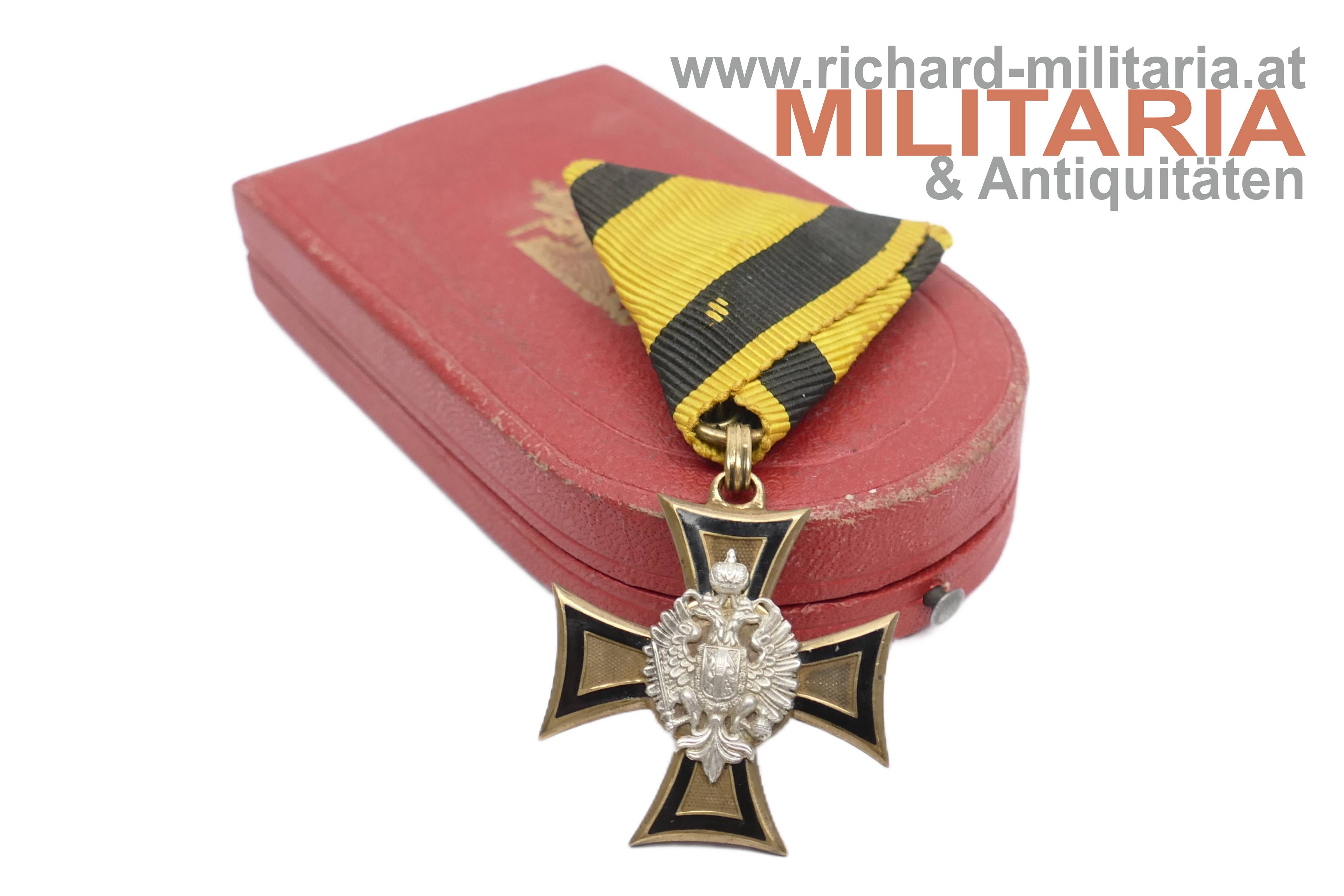 k.u.k. Militärdienstzeichen Offizier 2. Klasse (40 J.) mit Etui - Variante