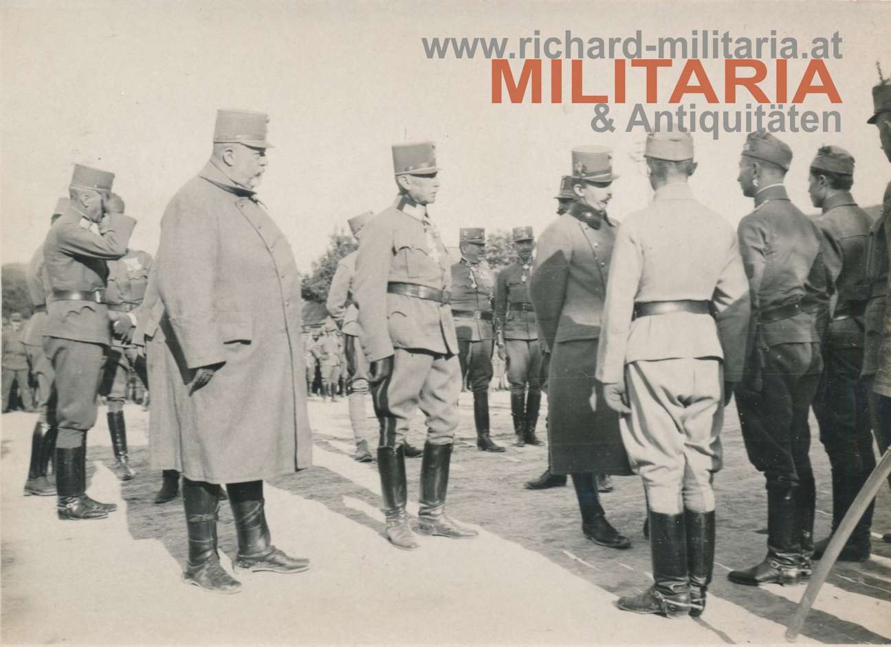 k.u.k. Foto - Kaiser Karl und Erzherzog Friedrich mit Offizieren 