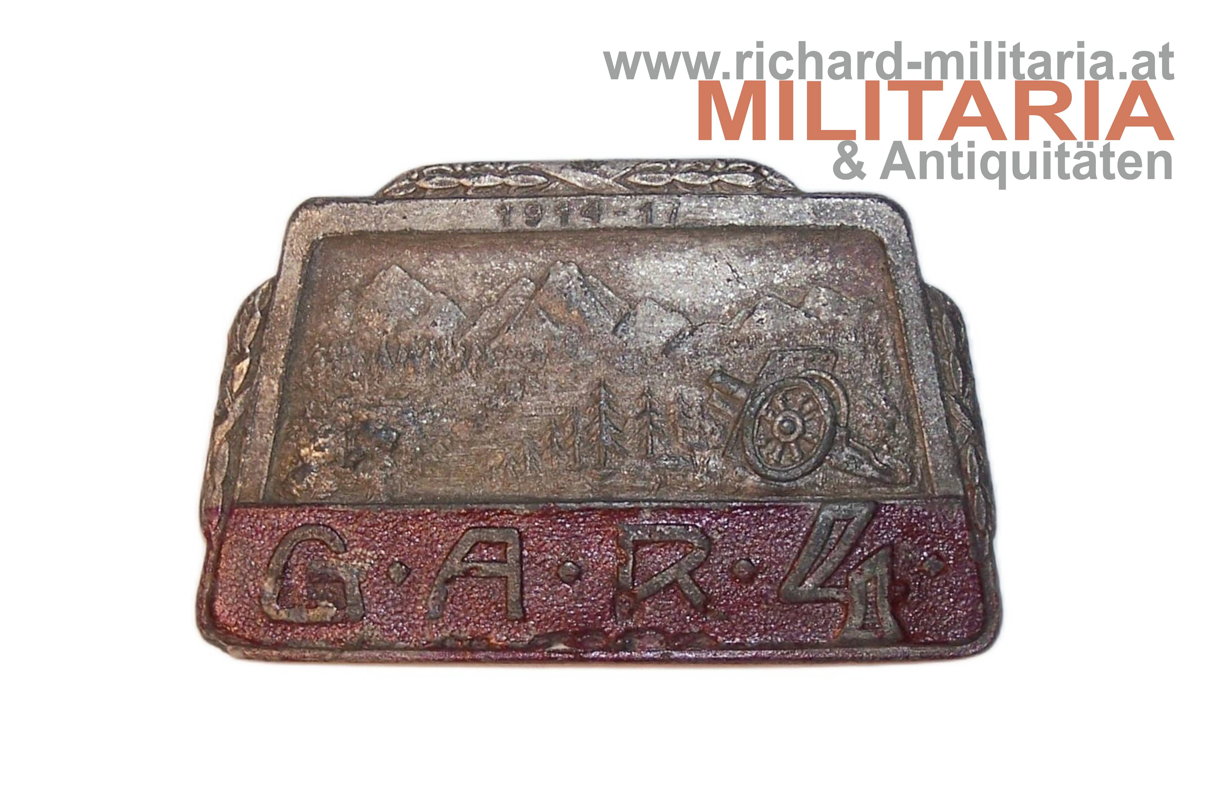 k.u.k. Kappenabzeichen - Gebirgsartillerie Regiment Nr. 4 - BEMALT - 1914-1917