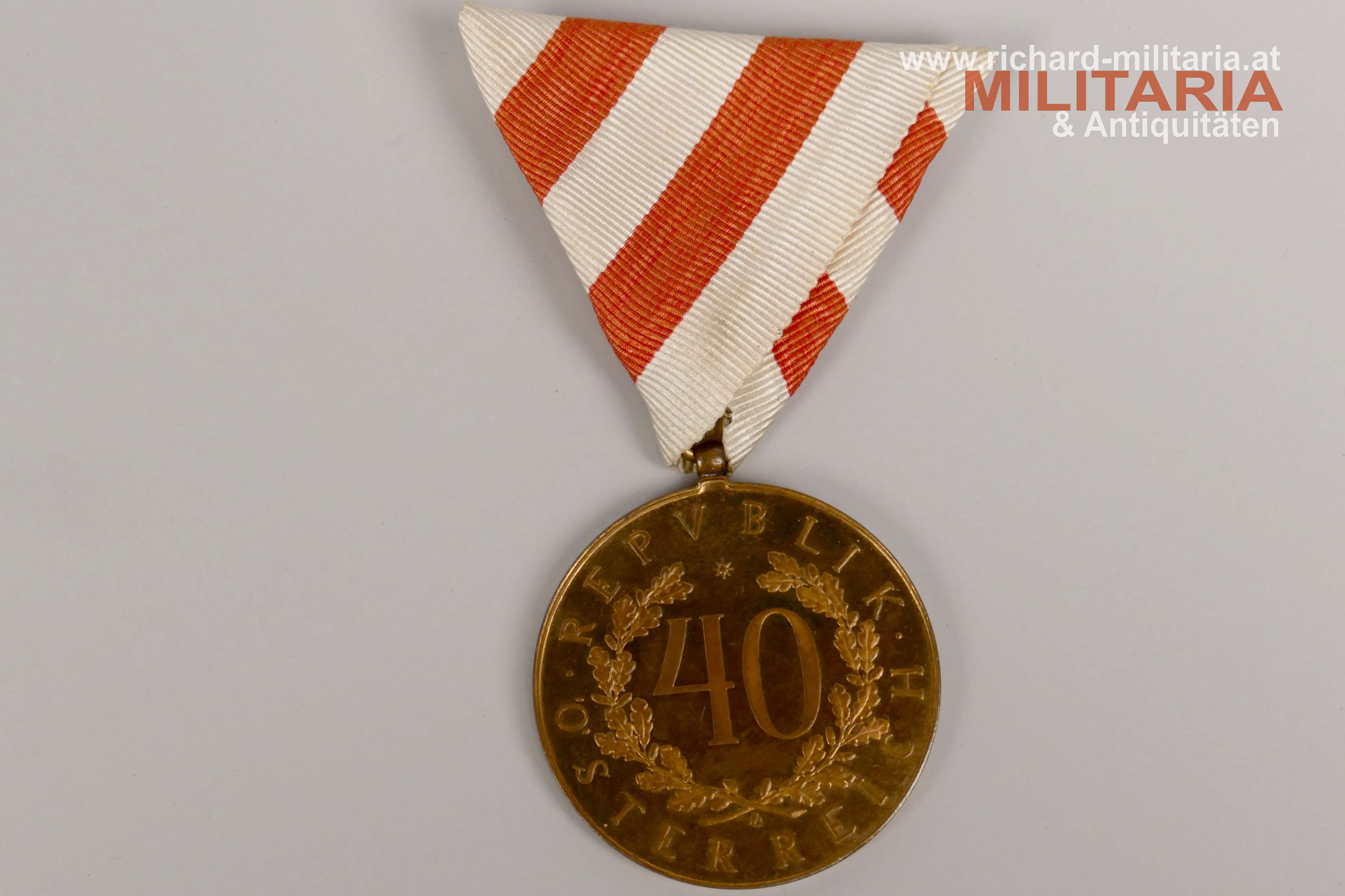 Republik Österreich - Ehrenmedaille für 40 Jahre treue Dienste