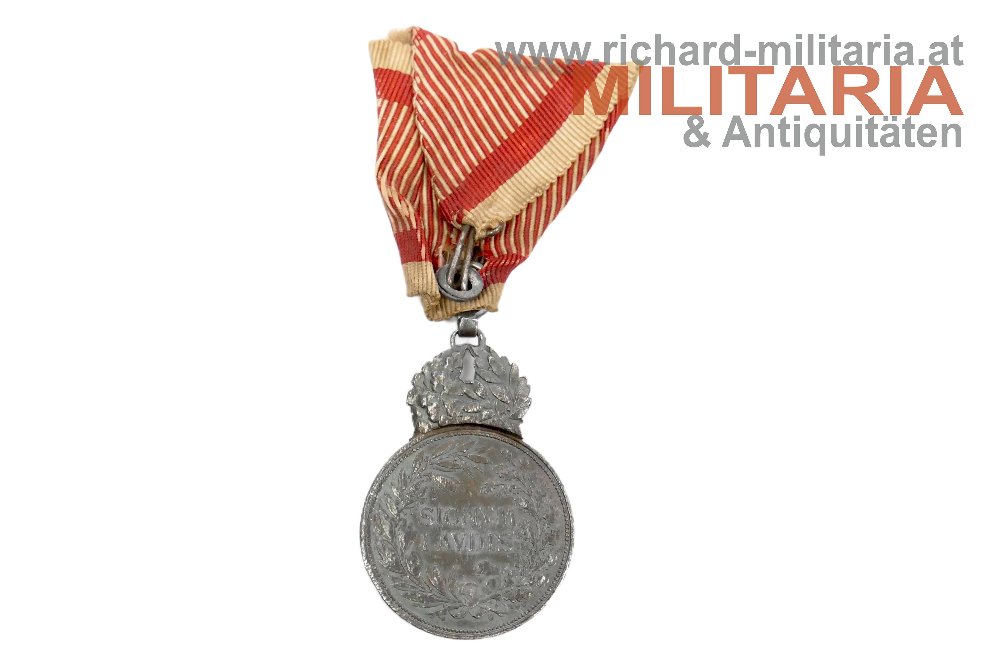 k.u.k. Silberne Militärverdienstmedaille Kaiser Karl mit Wiederholungsspange und Schwertern