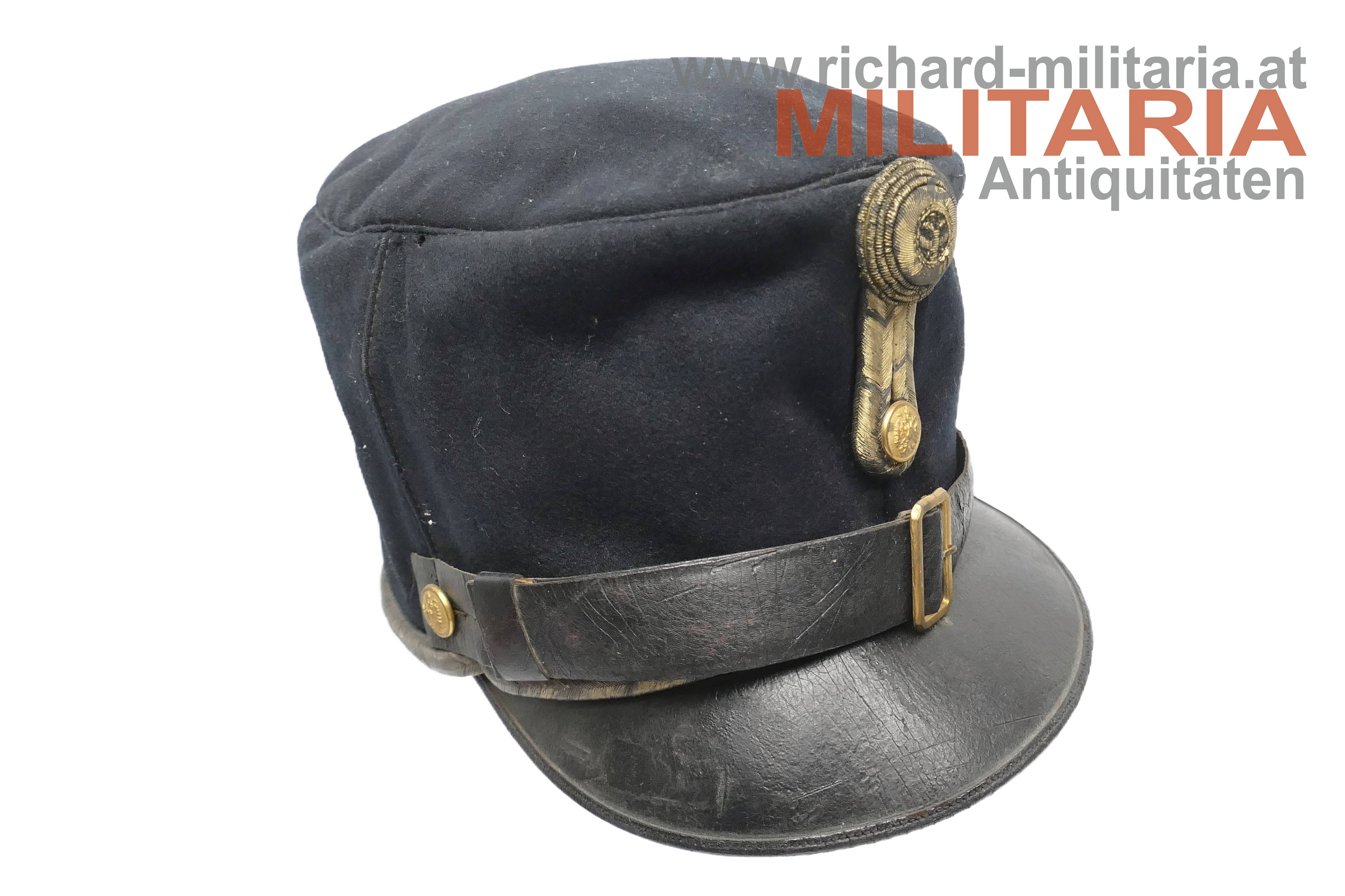 k.k. schwarze Offizierskappe für Zivilstaatsbeamte - um 1870