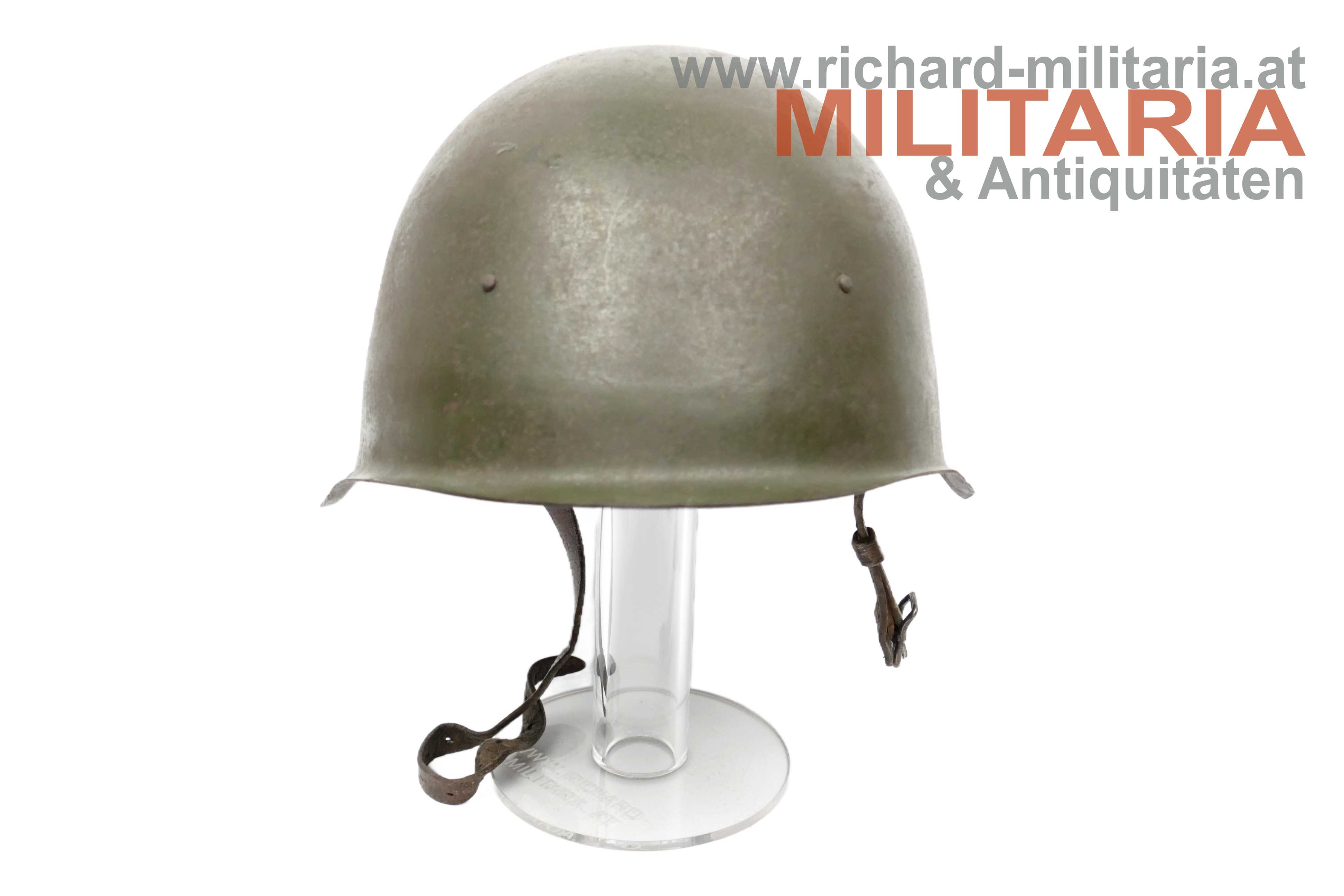 Russland Stahlhelm M40 - SSH40 (2. Weltkrieg mit Weiterverwendung)