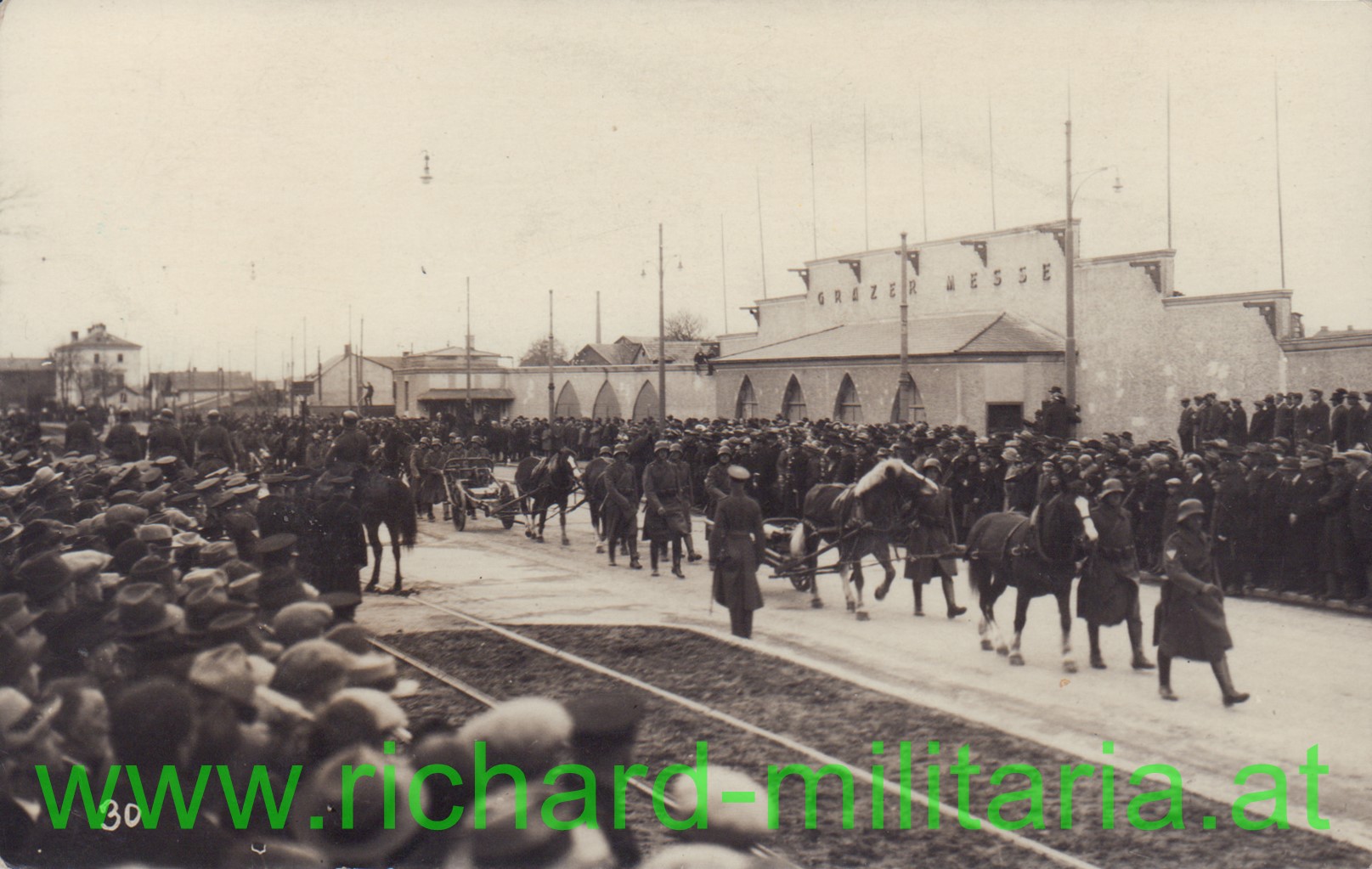 1. Republik um 1933/34 - Bundesheer - Parade vor der Grazer Messe