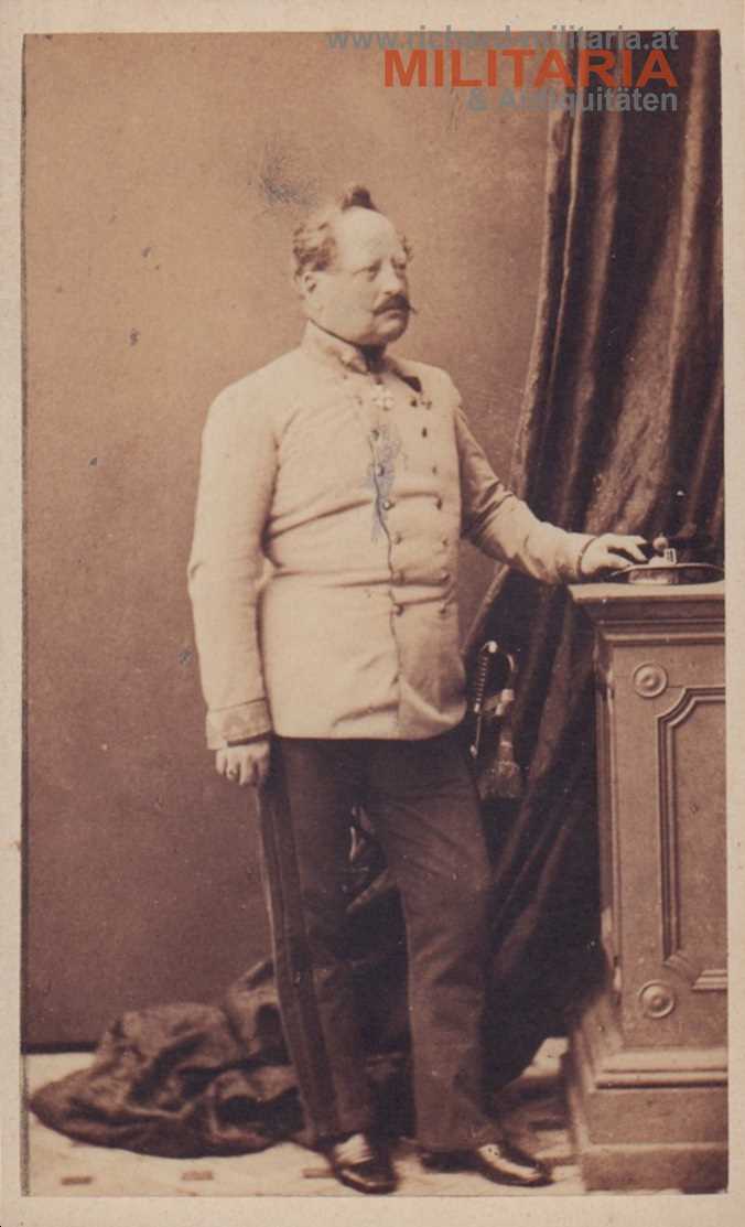 k.u.k. Hartkartonfoto - General-Major mit Halsdekoration