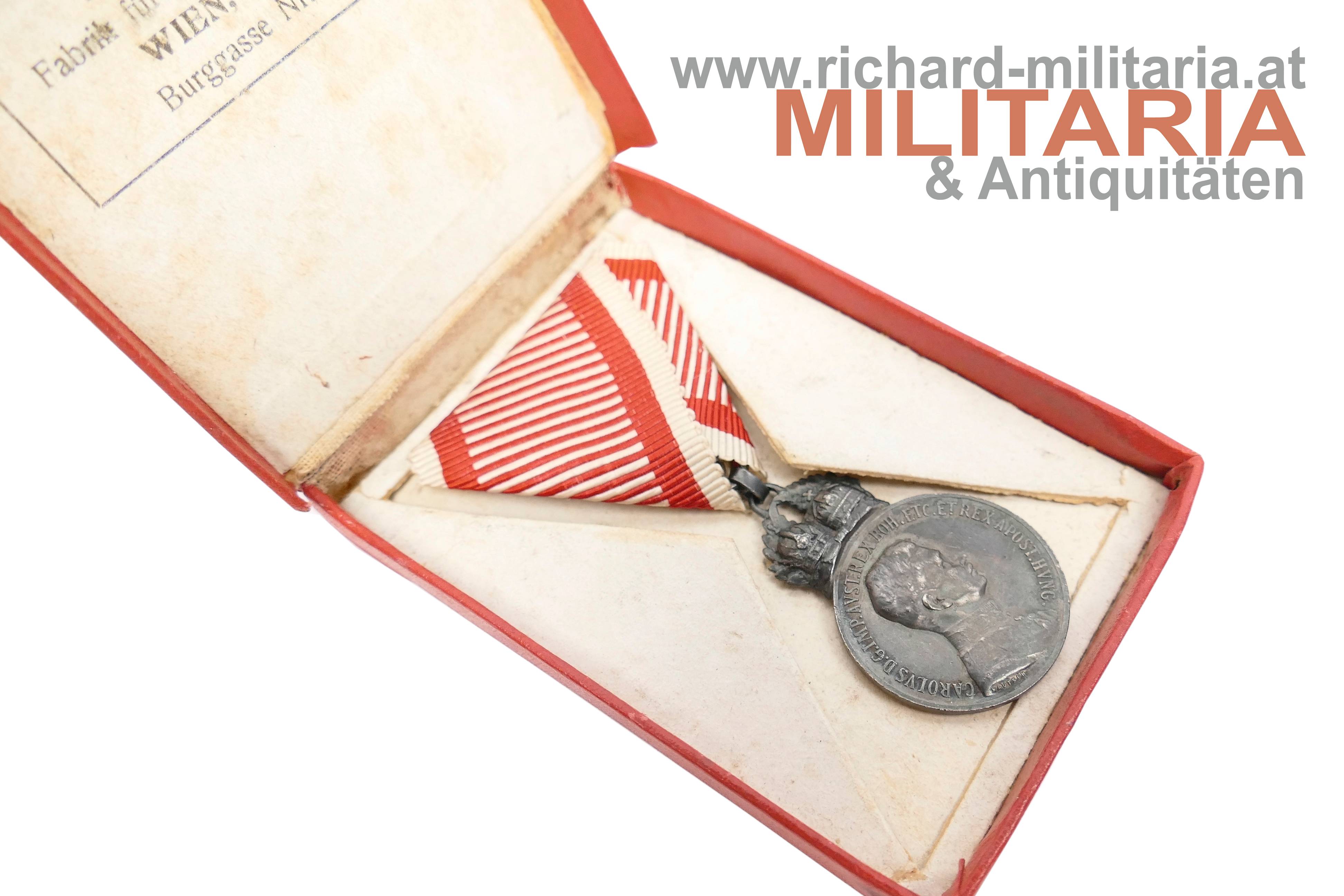 k.u.k. Silberne Militärverdienstmedaille Kaiser Karl im Kartonetui