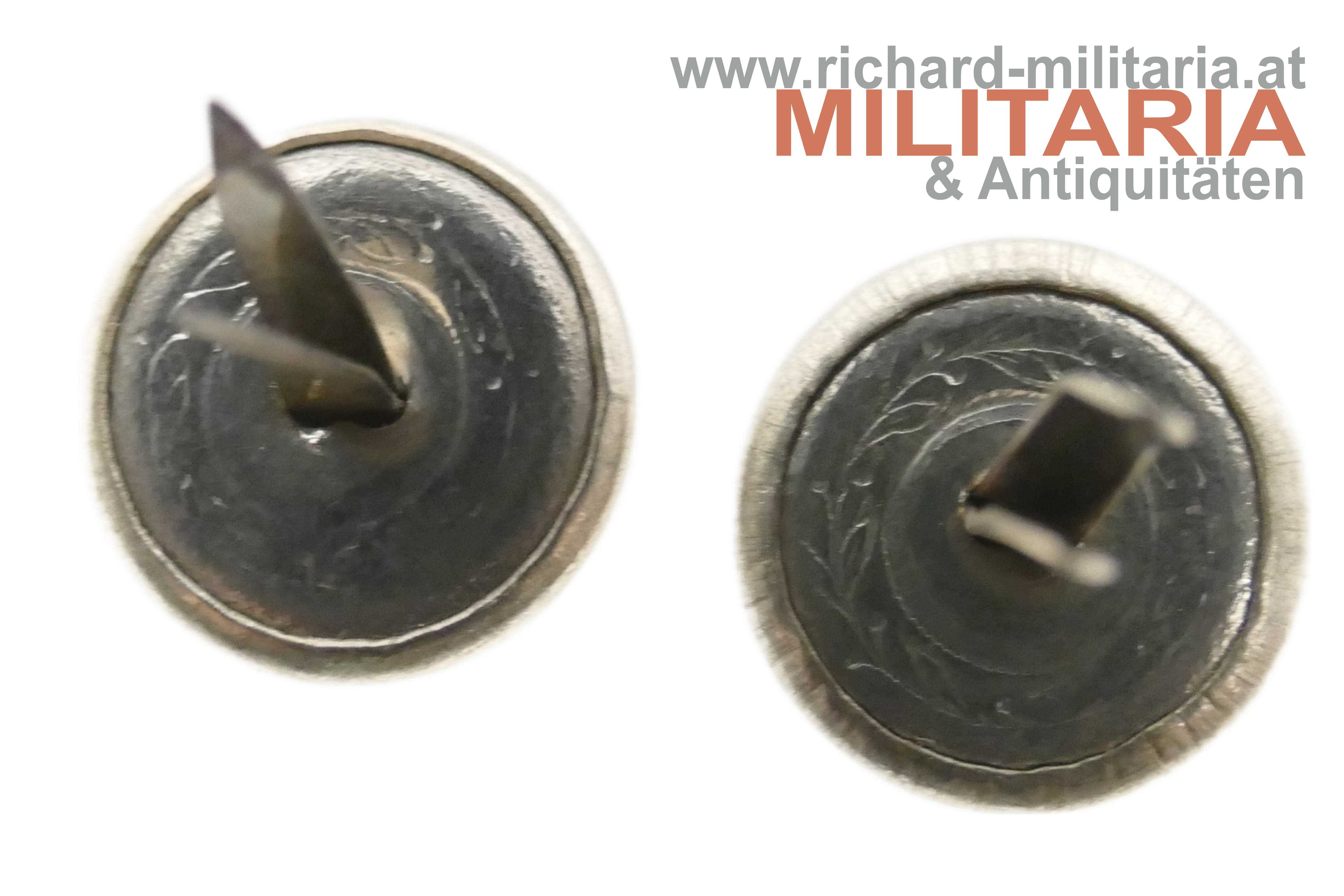 k.u.k. Kappenknöpfe "25" Silber