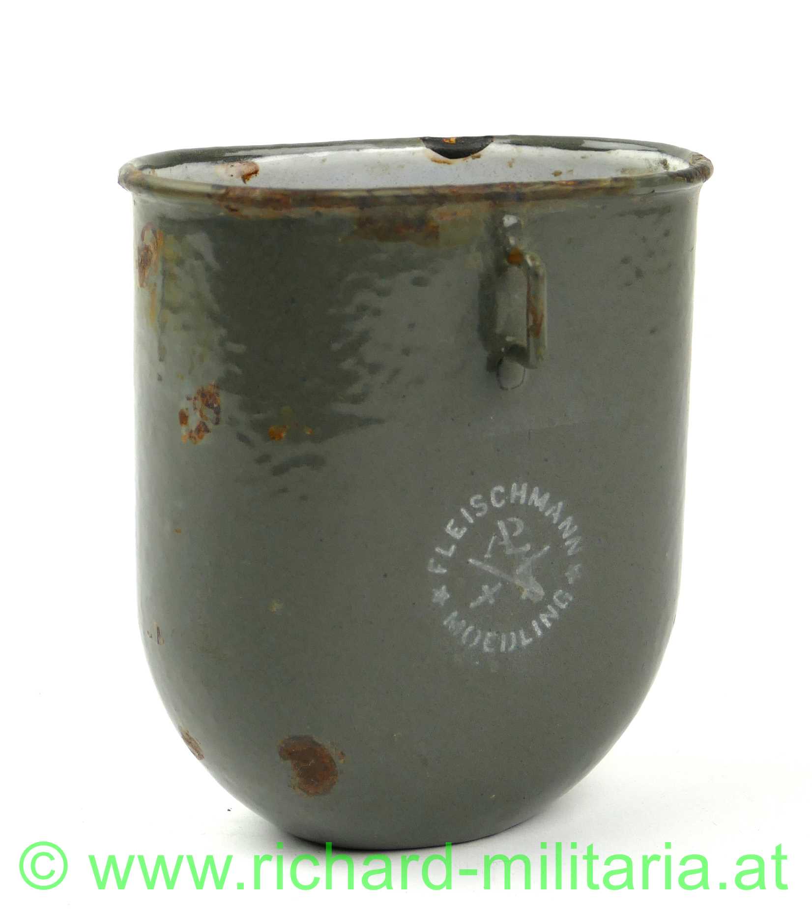 k.u.k. Trinkbecher zur Trinkflasche "Fleischmann Mödling"