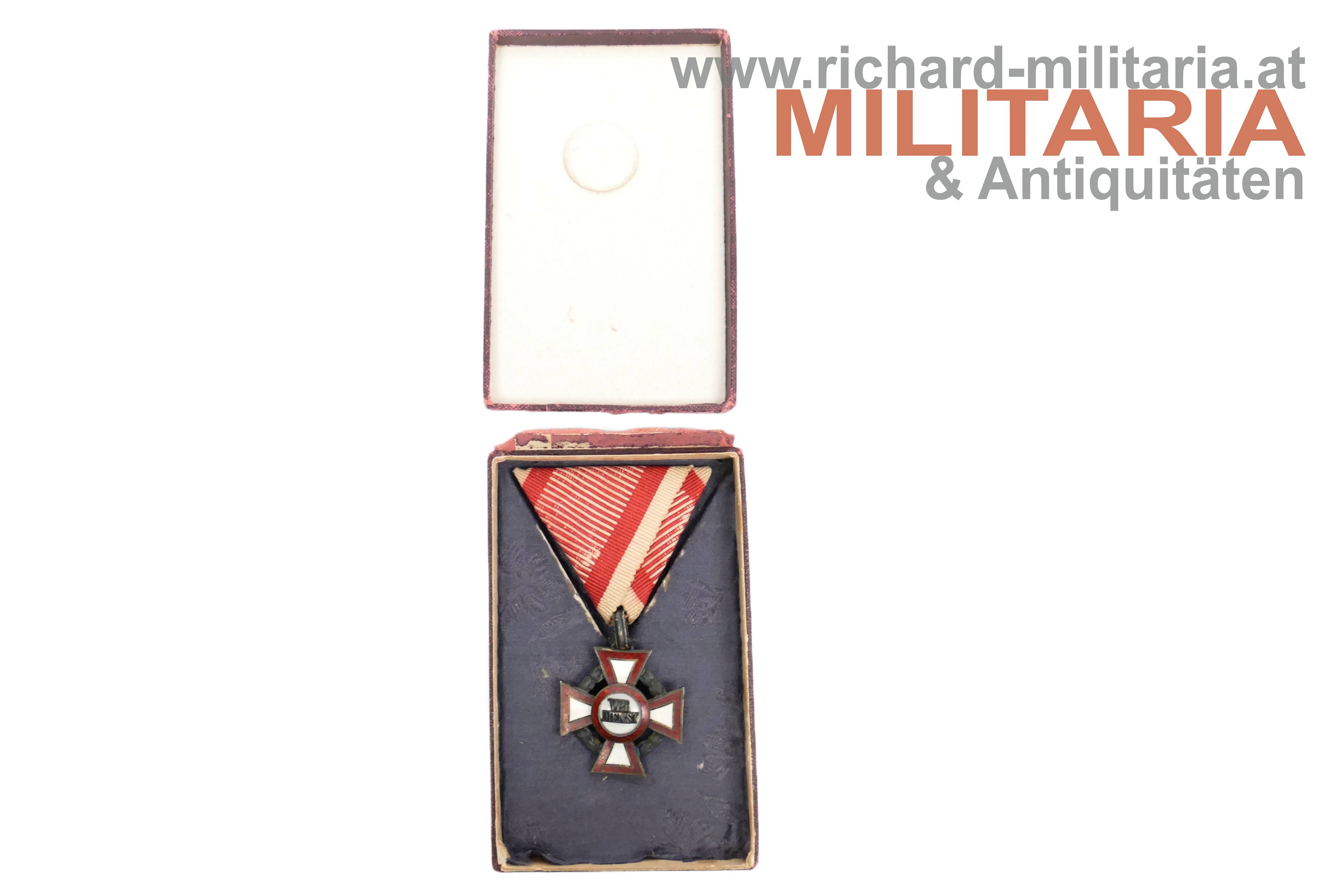k.u.k. Militärverdienstkreuz 3. Klasse mit Kriegsdekoration und Kartonetui