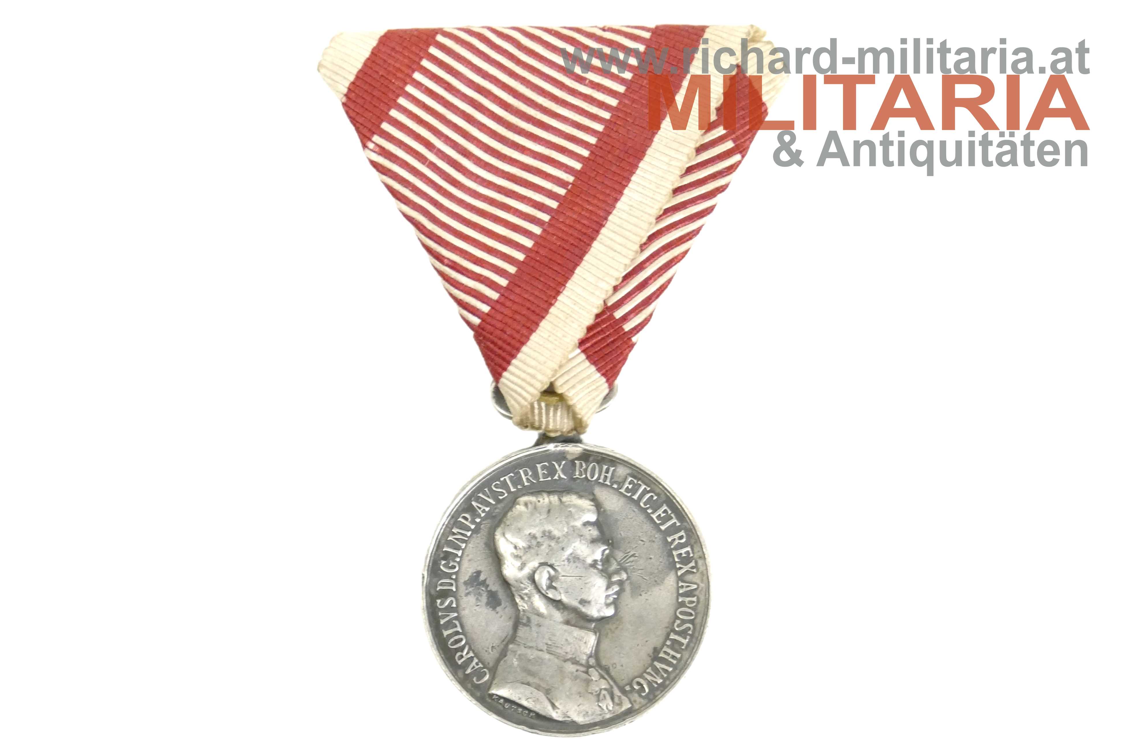 k.u.k. Silberne Tapferkeitsmedaille 2. Klasse Kaiser Karl - Henkelöse