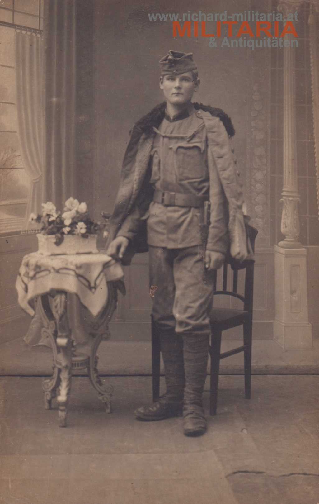 k.u.k. Foto eines jungen Kavalleristen