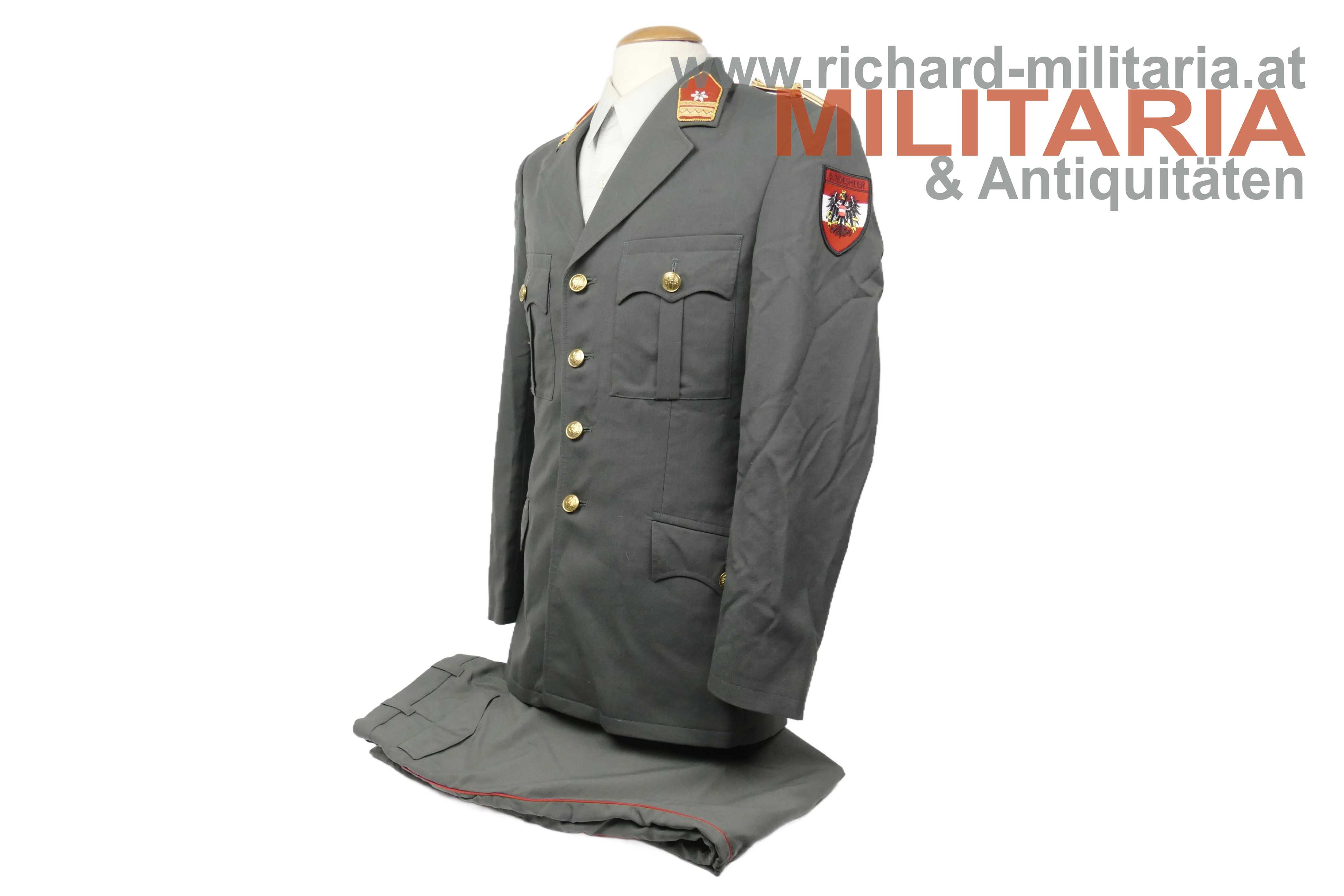 ÖBH Fähnrich der MilAK (Rock, Hose und Hemd mit Dienstgraden)