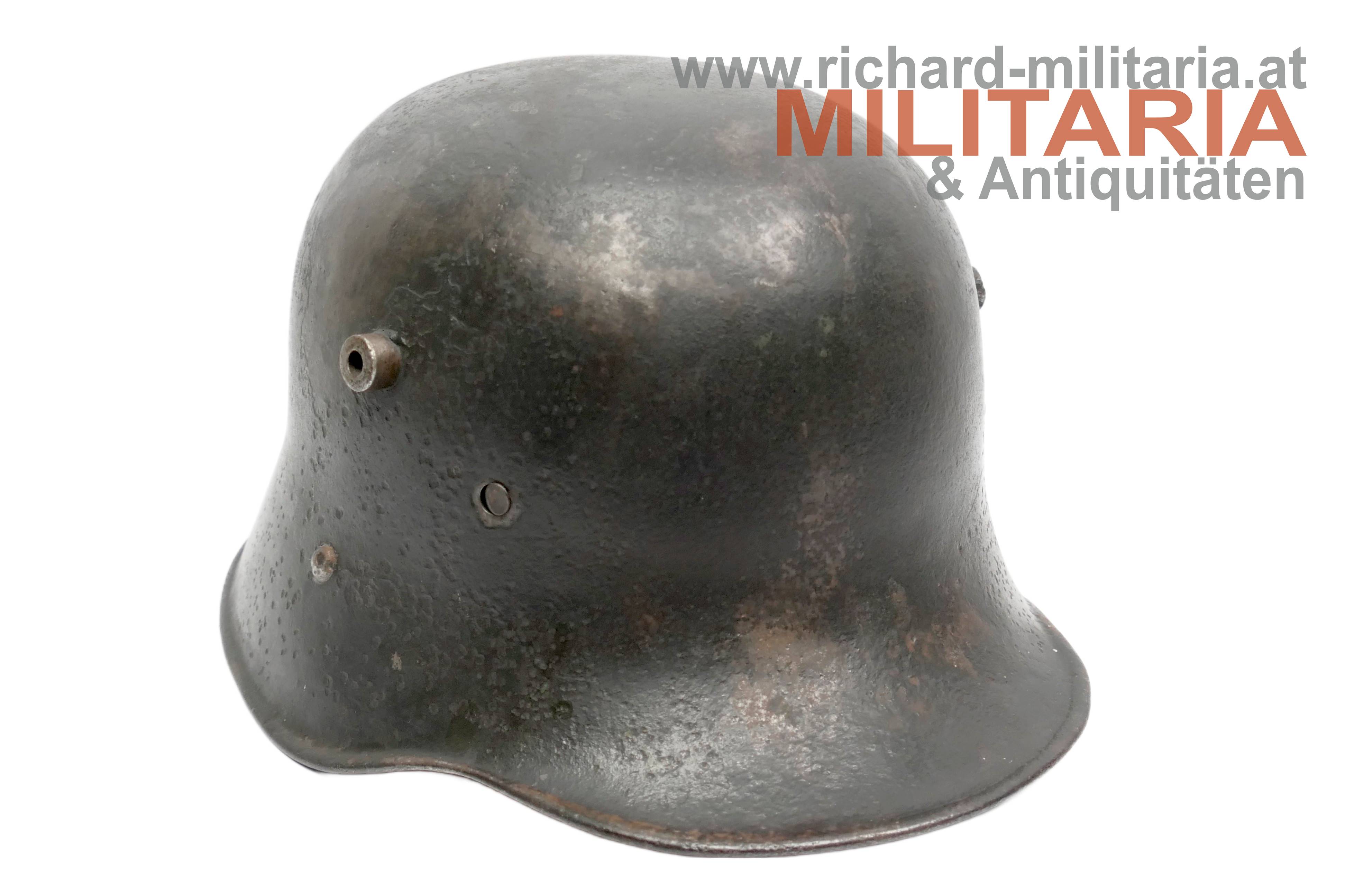 Österreich - Stahlhelm M17 - weiterverwendet