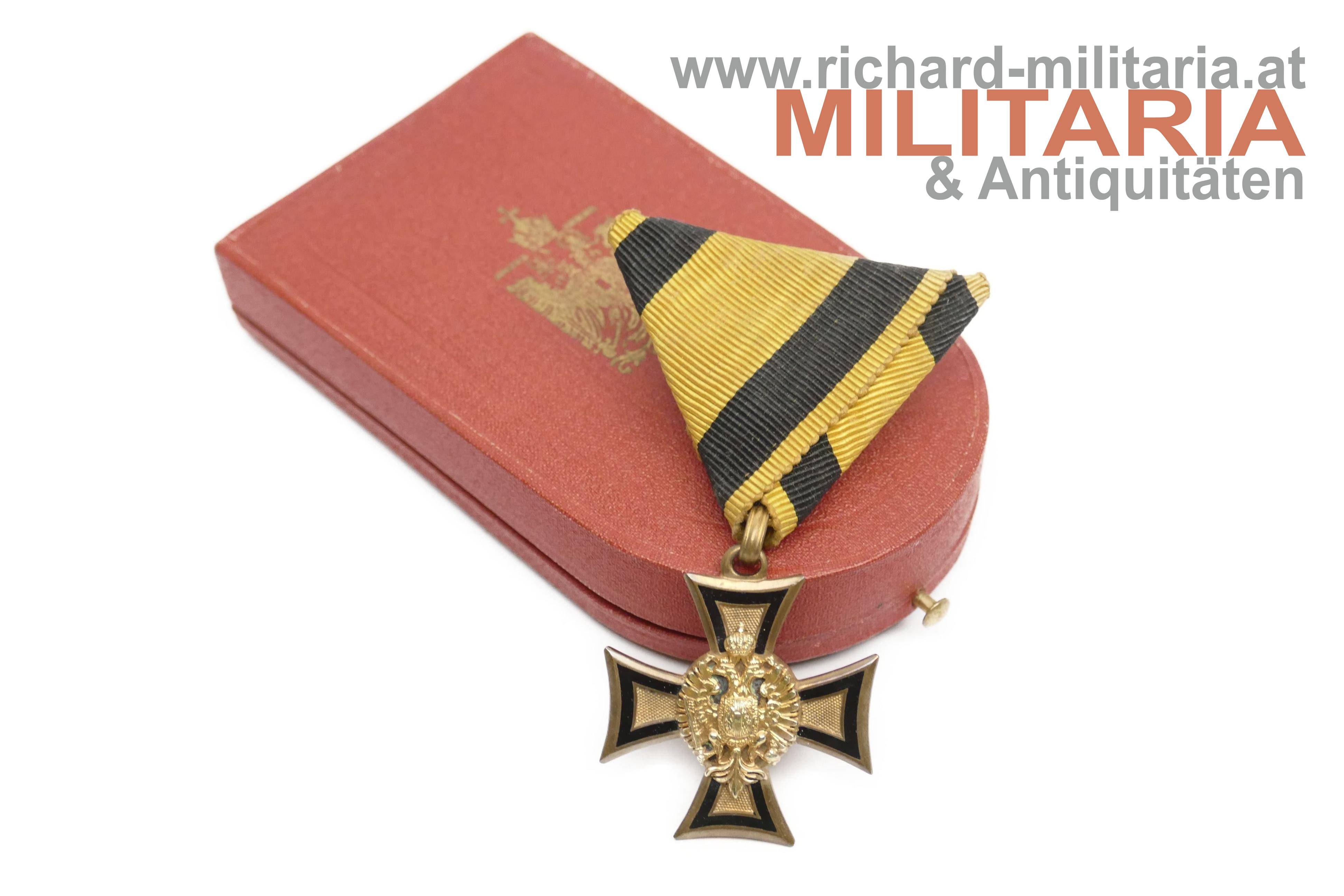 k.u.k. Militärdienstzeichen Offizier 2. Klasse im Etui