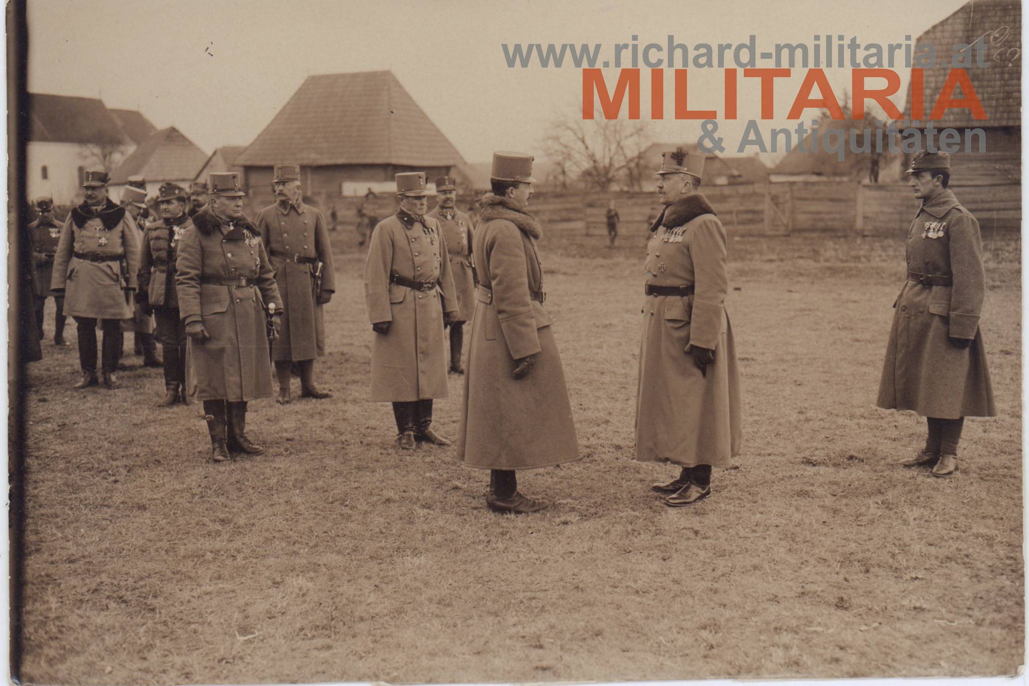k.u.k. Foto "Kaiser Karl mit Generälen auf Frontbesuch" (Fotograf Heinrich Schuhmann) 