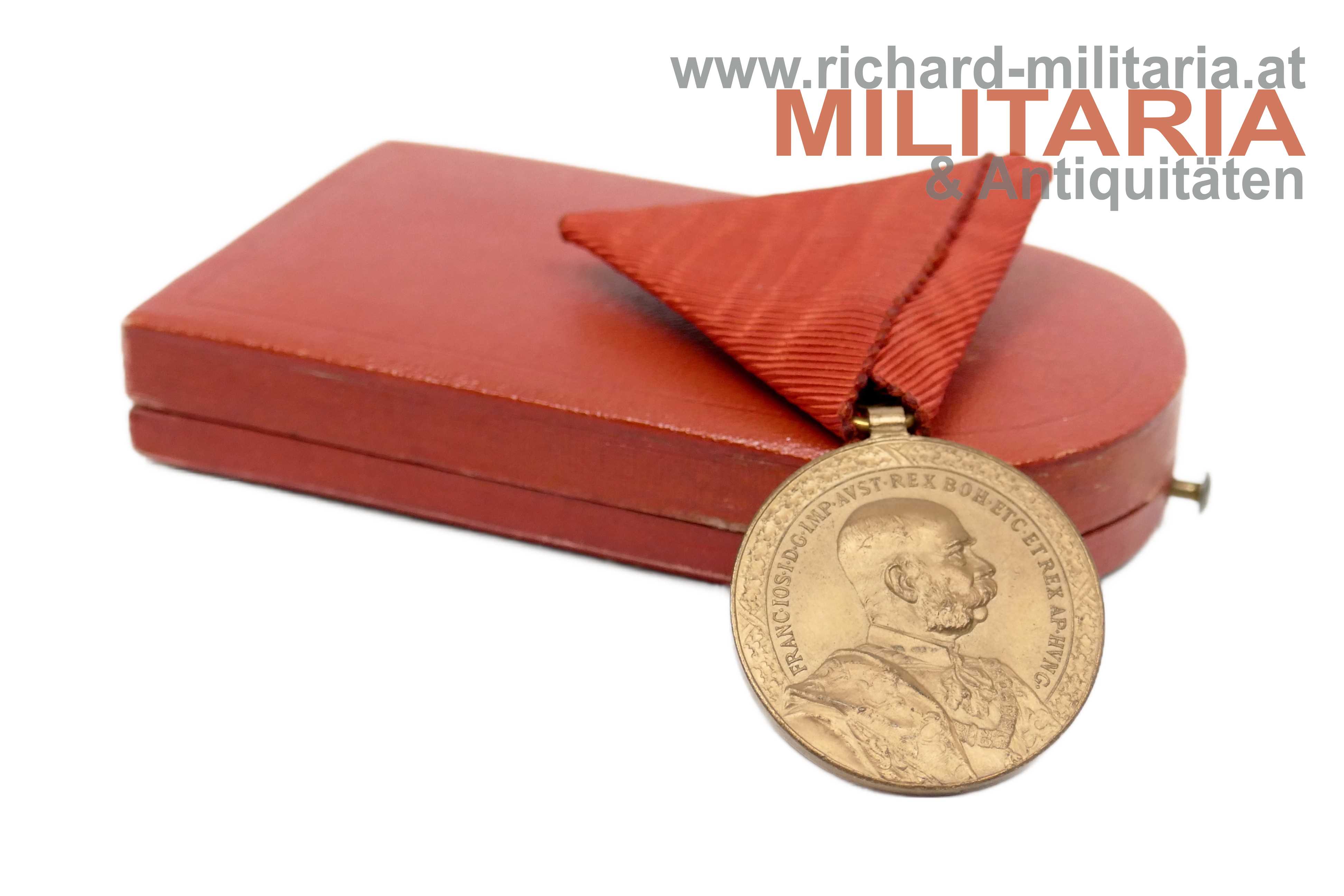 k.u.k. Ehrenmedaille für vierzigjährige treue Dienste mit Etui