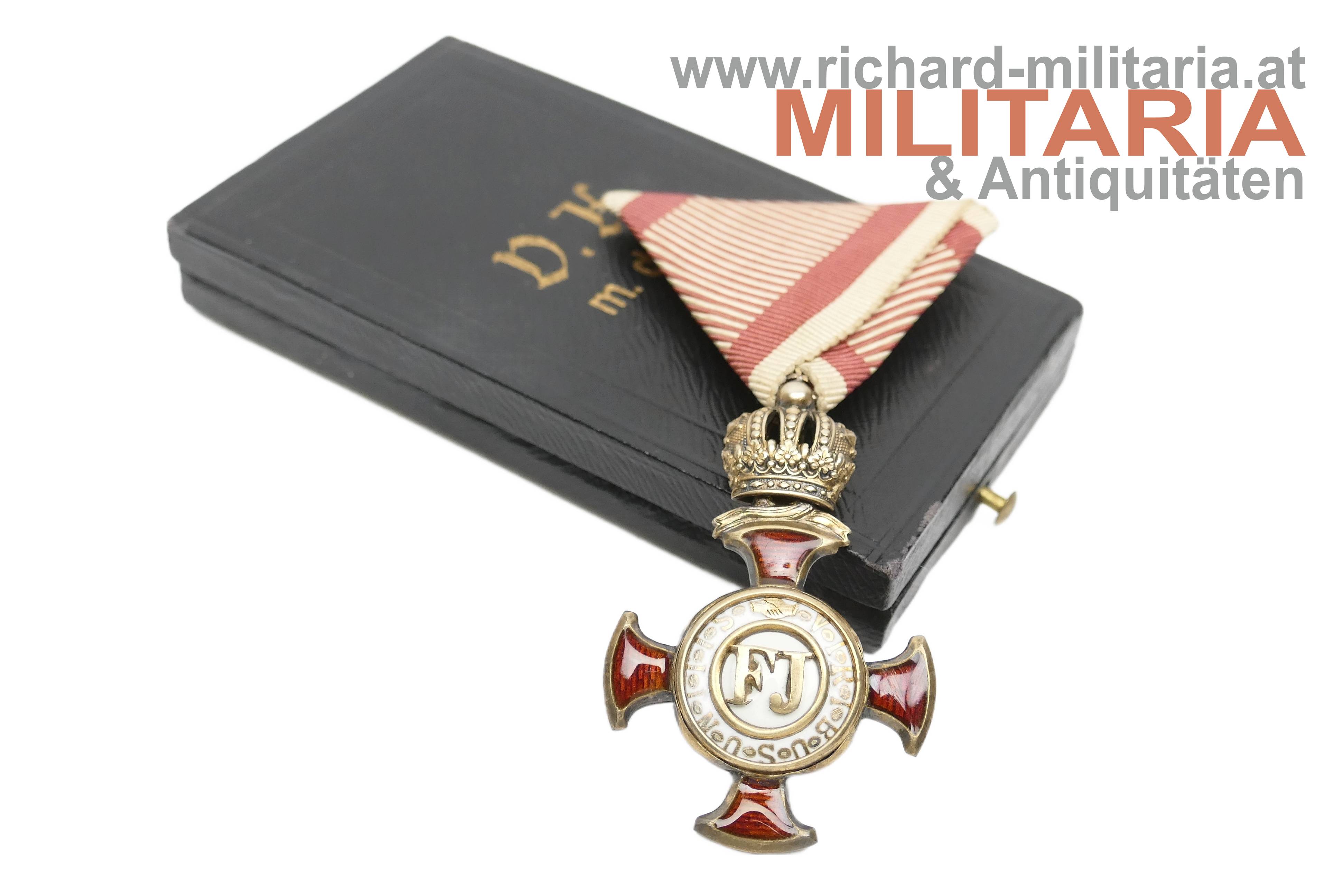 k.u.k. Goldenes Verdienstkreuz mit der Krone im Etui - SILBER - Variante