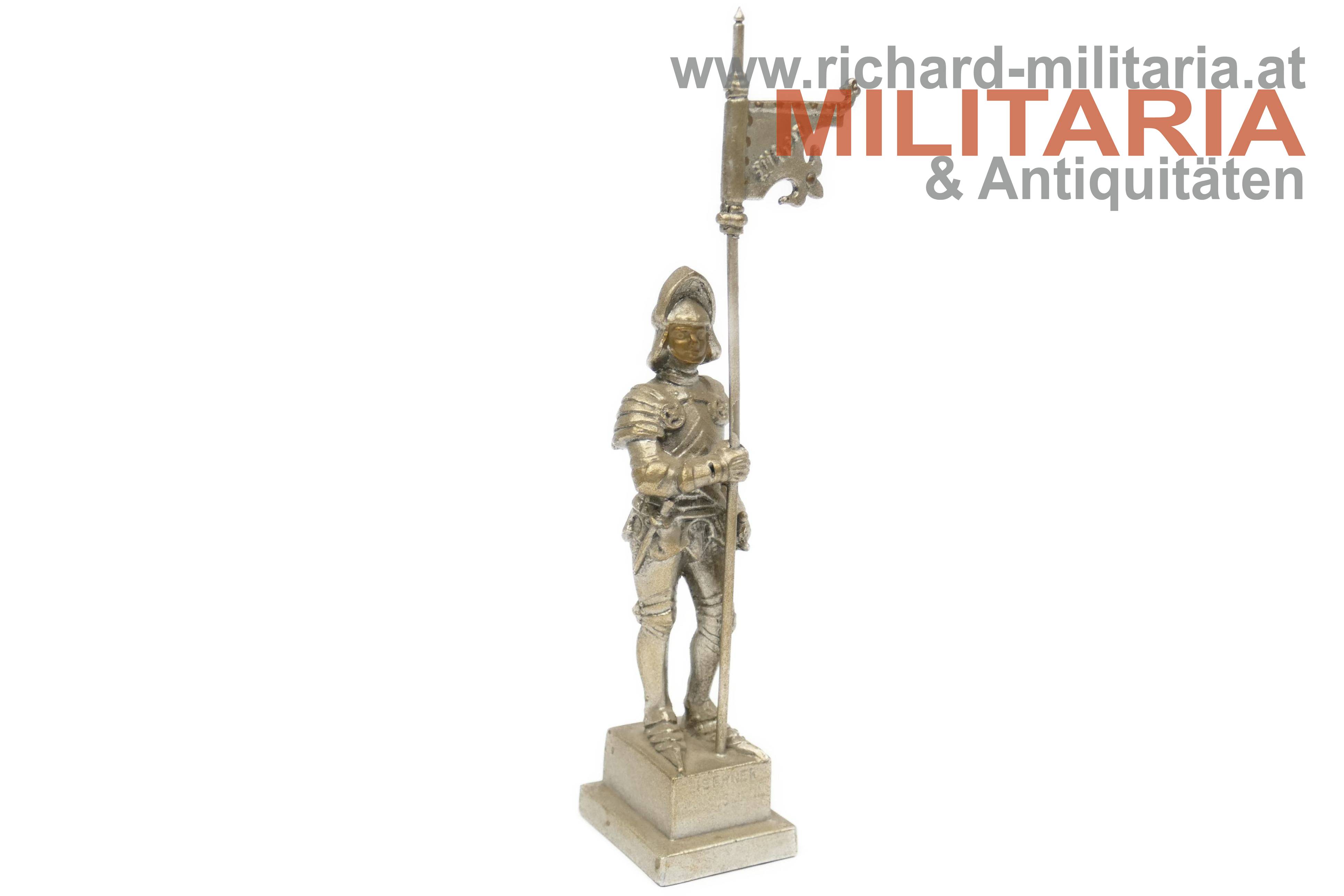 Wien - Eiserner Rathausmann - Weißmetallstatue