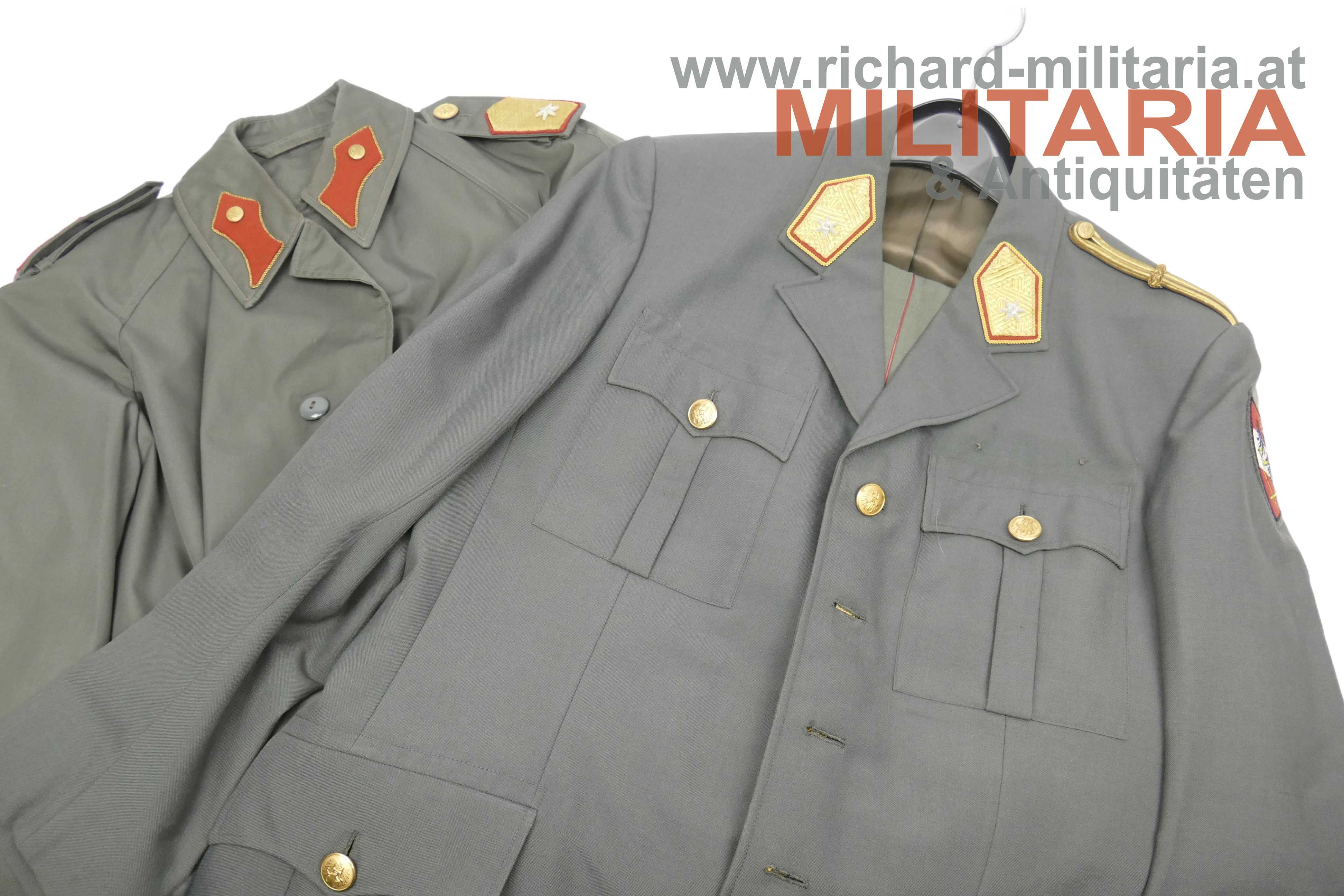 ÖBH Brigadier - Rock mit Hose und Regenmantel