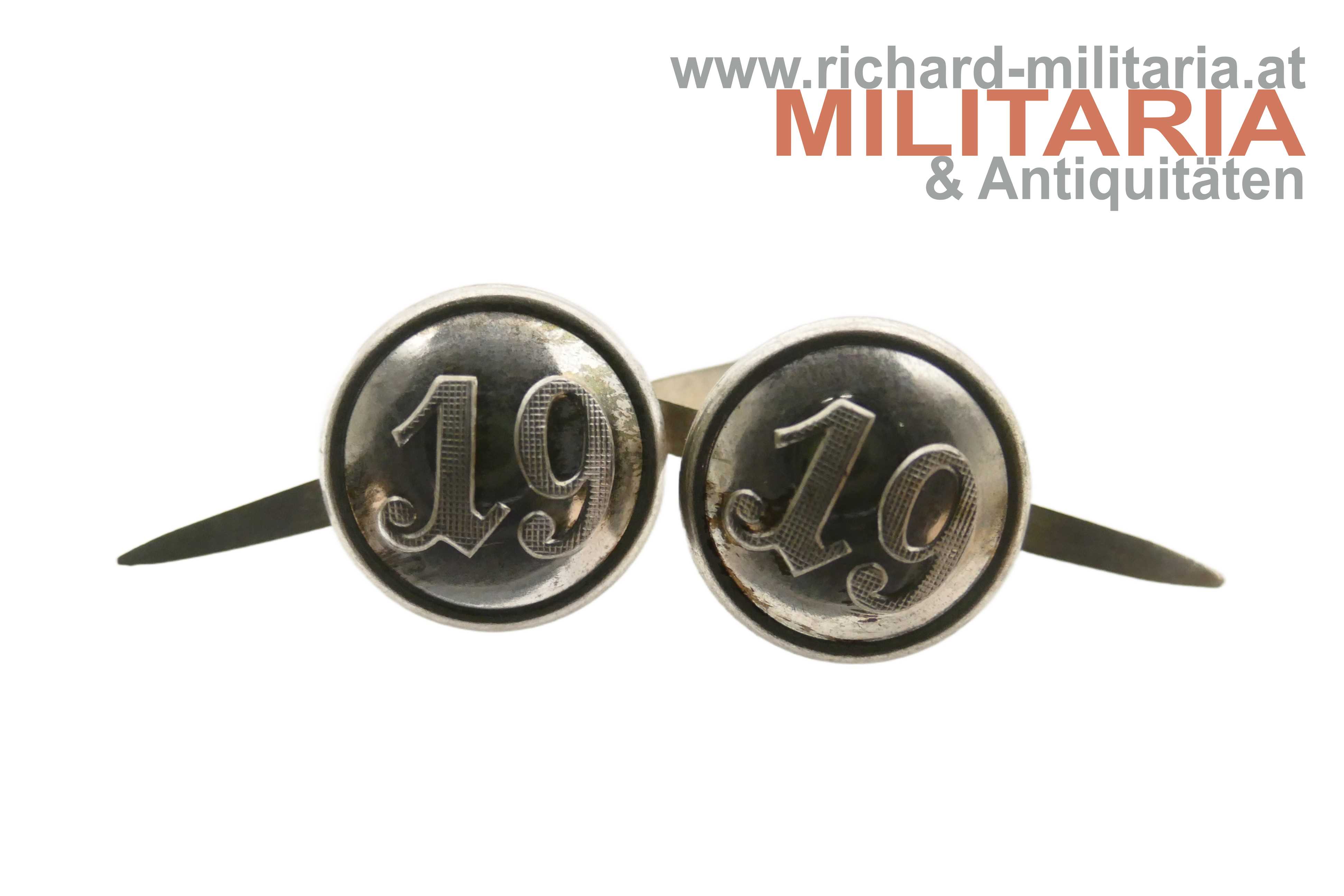 k.u.k. Kappenknöpfe "19" SILBER