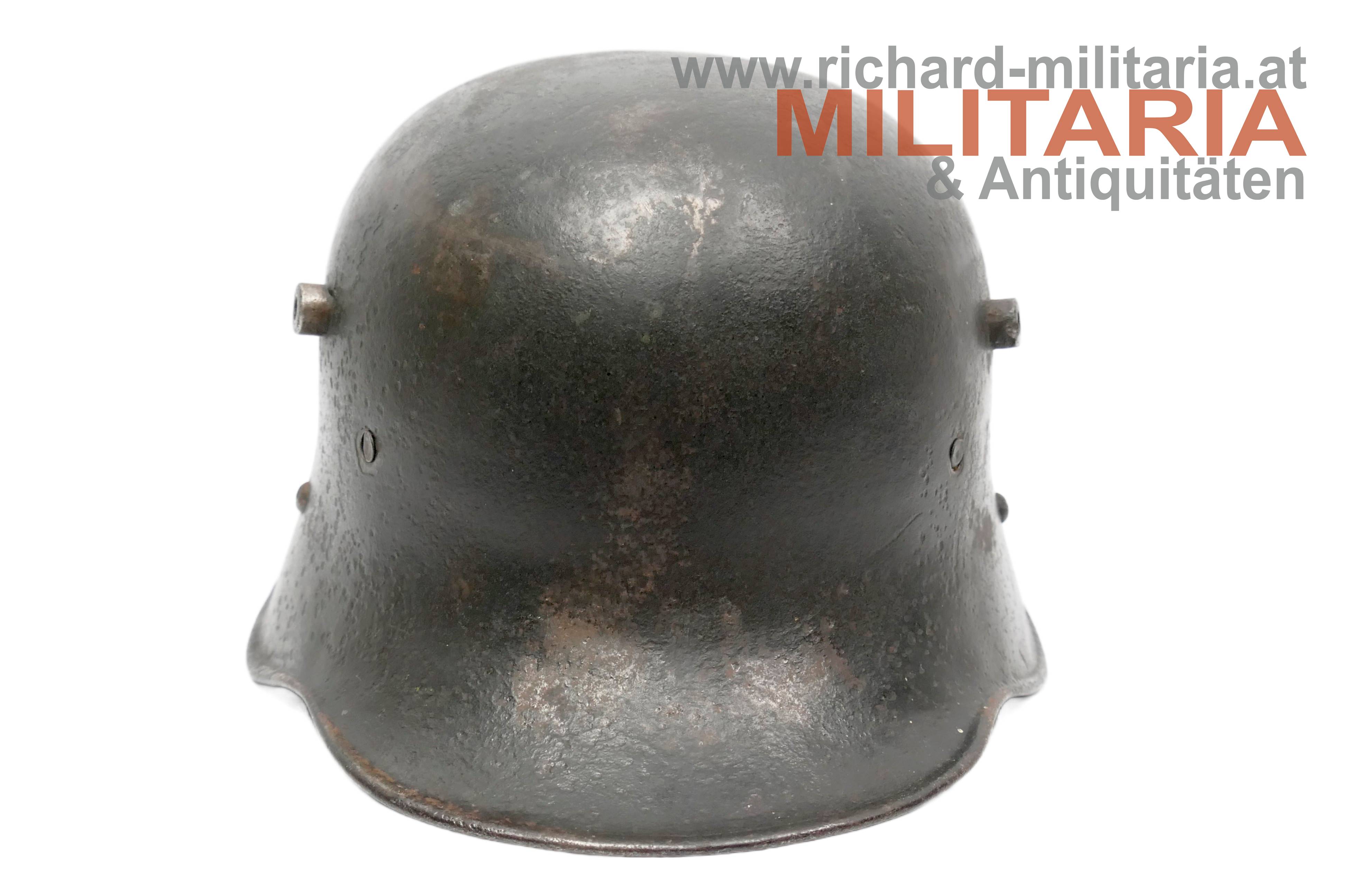 Österreich - Stahlhelm M17 - weiterverwendet