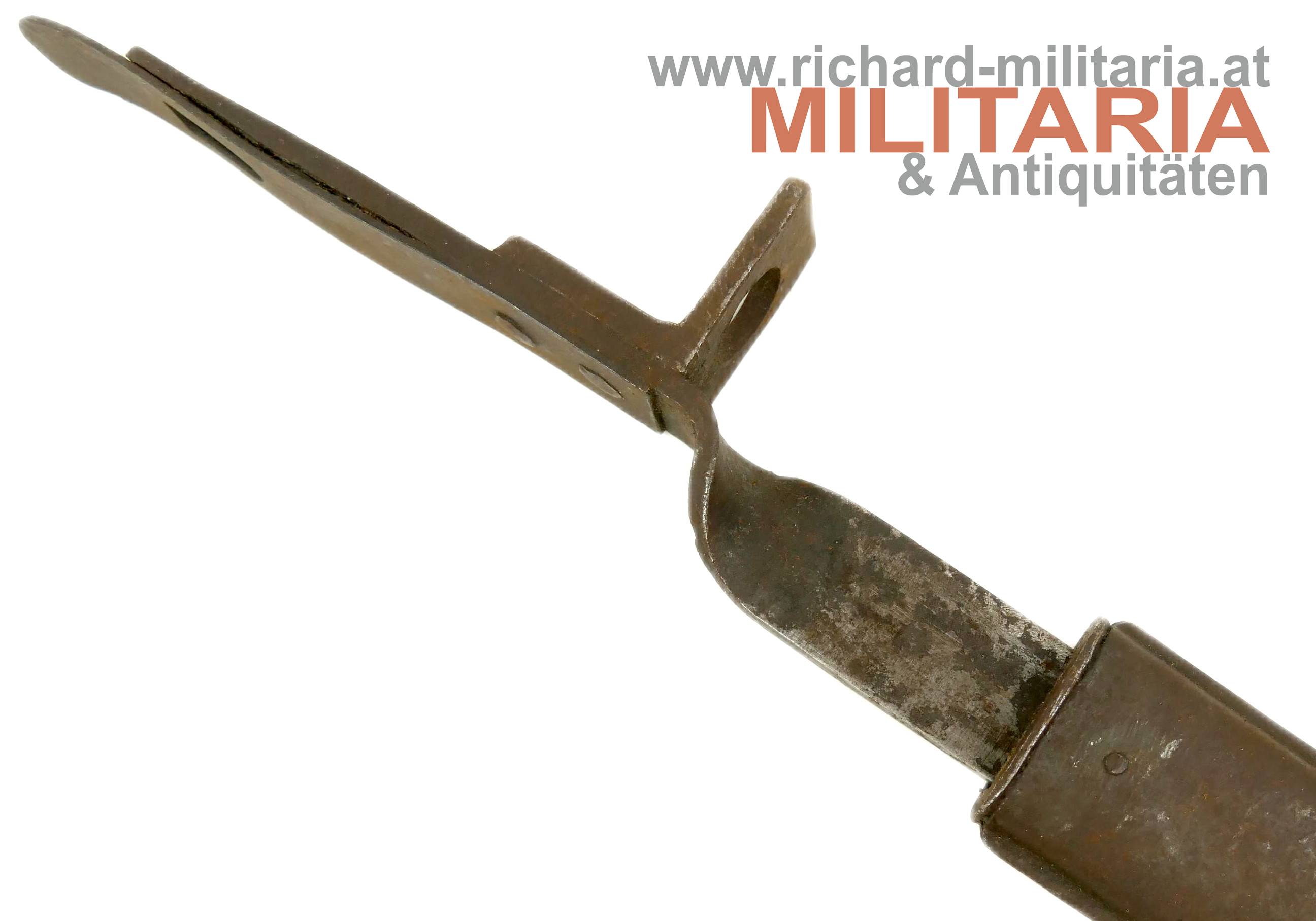 k.u.k. M88/90/95 Ersatzbajonett - Notbajonett - gepresste Eisenscheide 