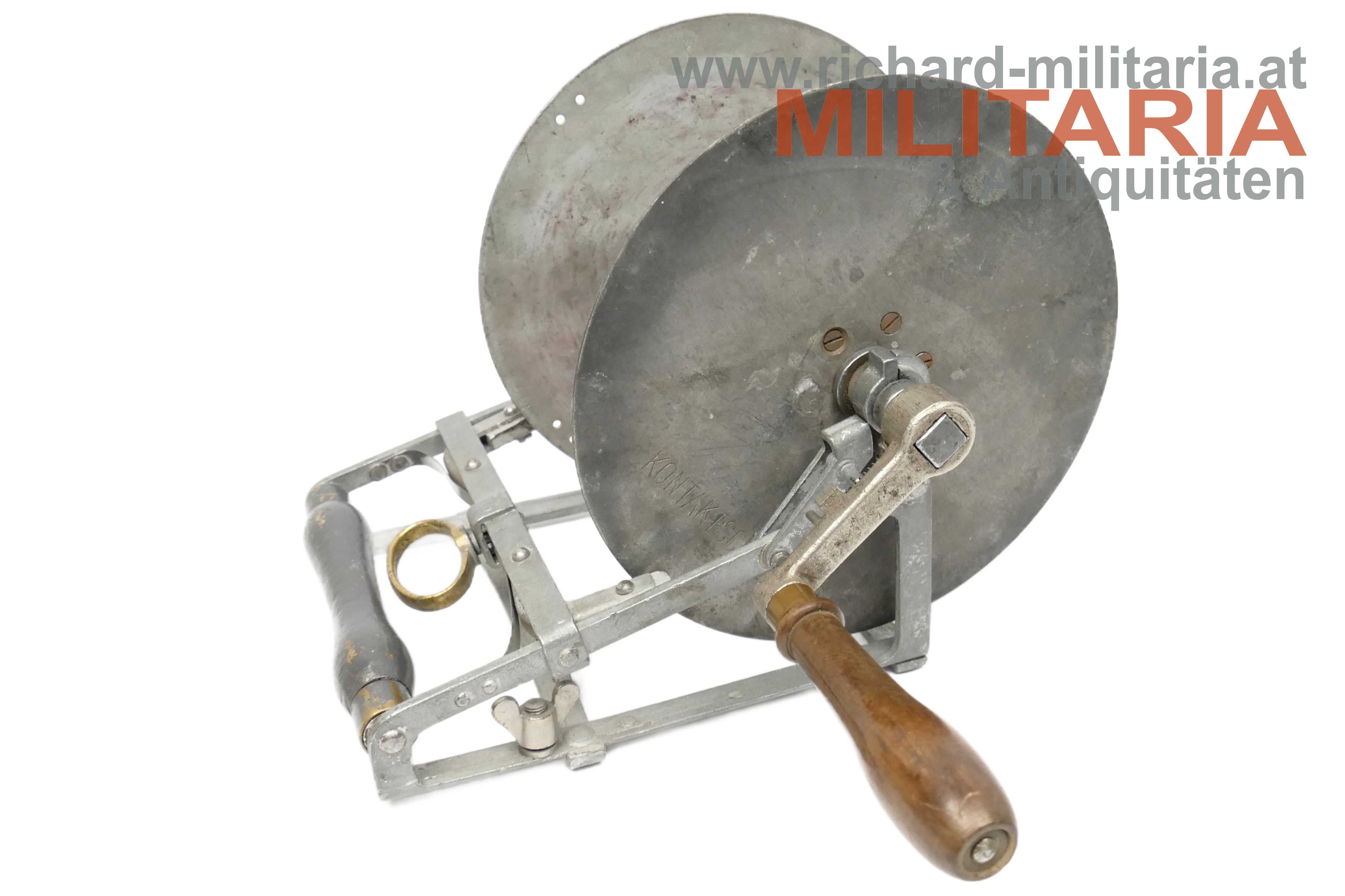 k.u.k. Kabeltrommel zur Telefonausrüstung mit Ersatzrolle
