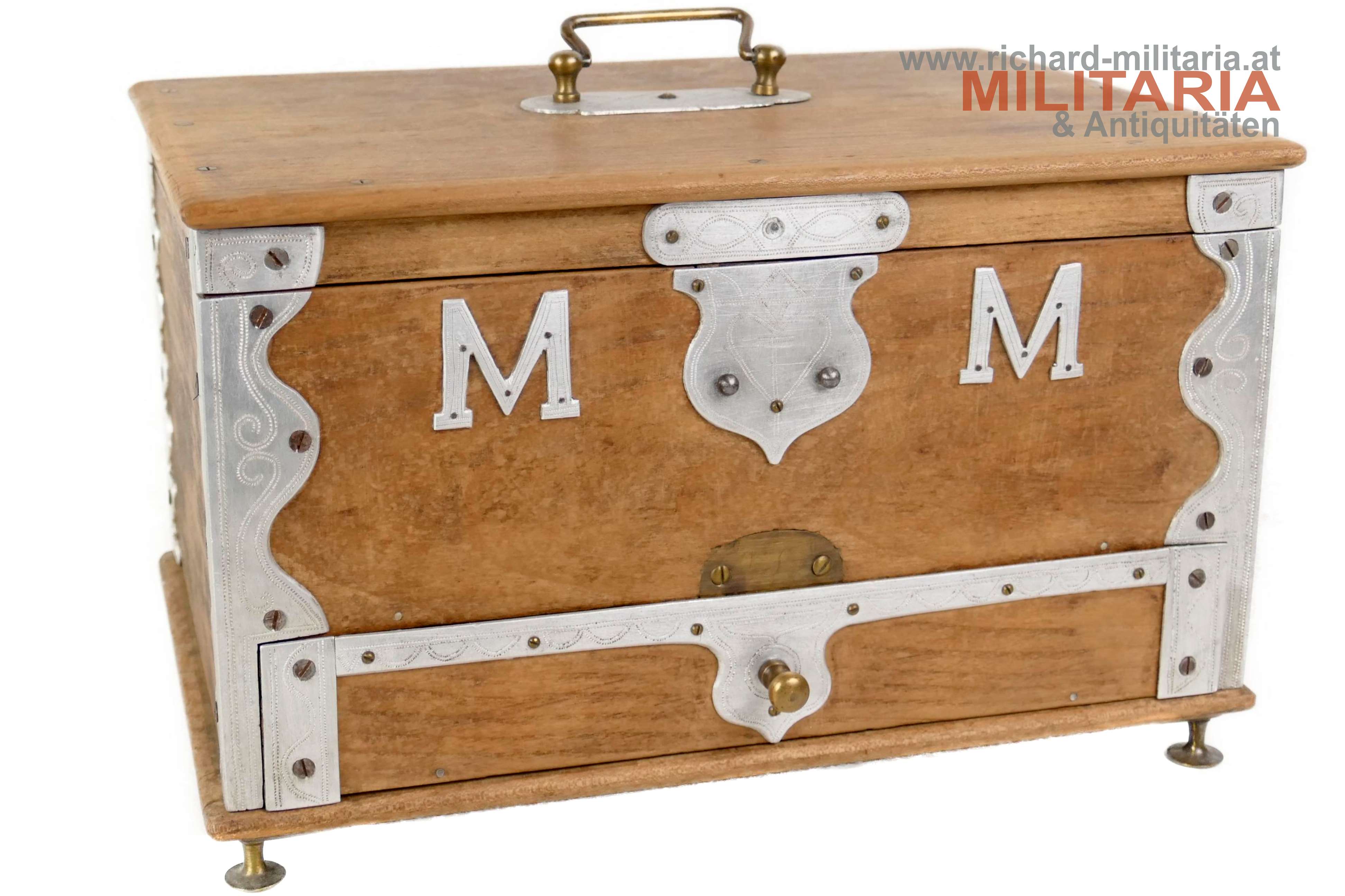 Holzschatulle - "M M"