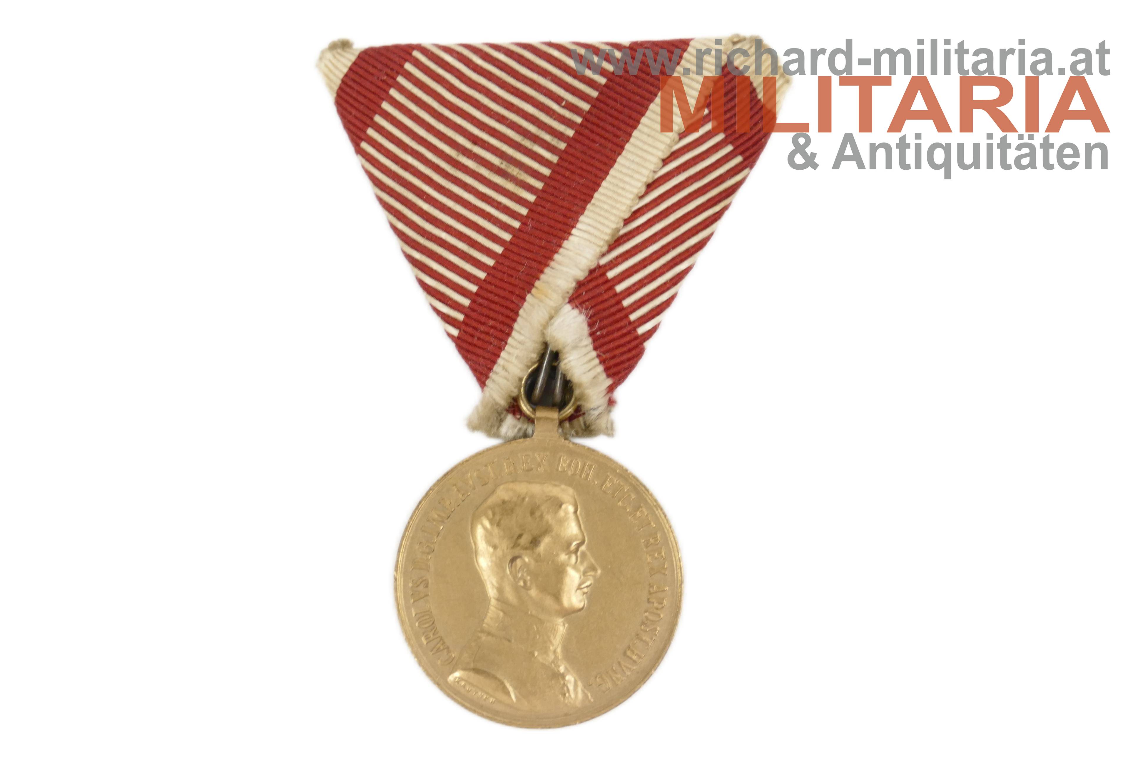 k.u.k. Bronzene Tapferkeitsmedaille Kaiser Karl - vergoldet