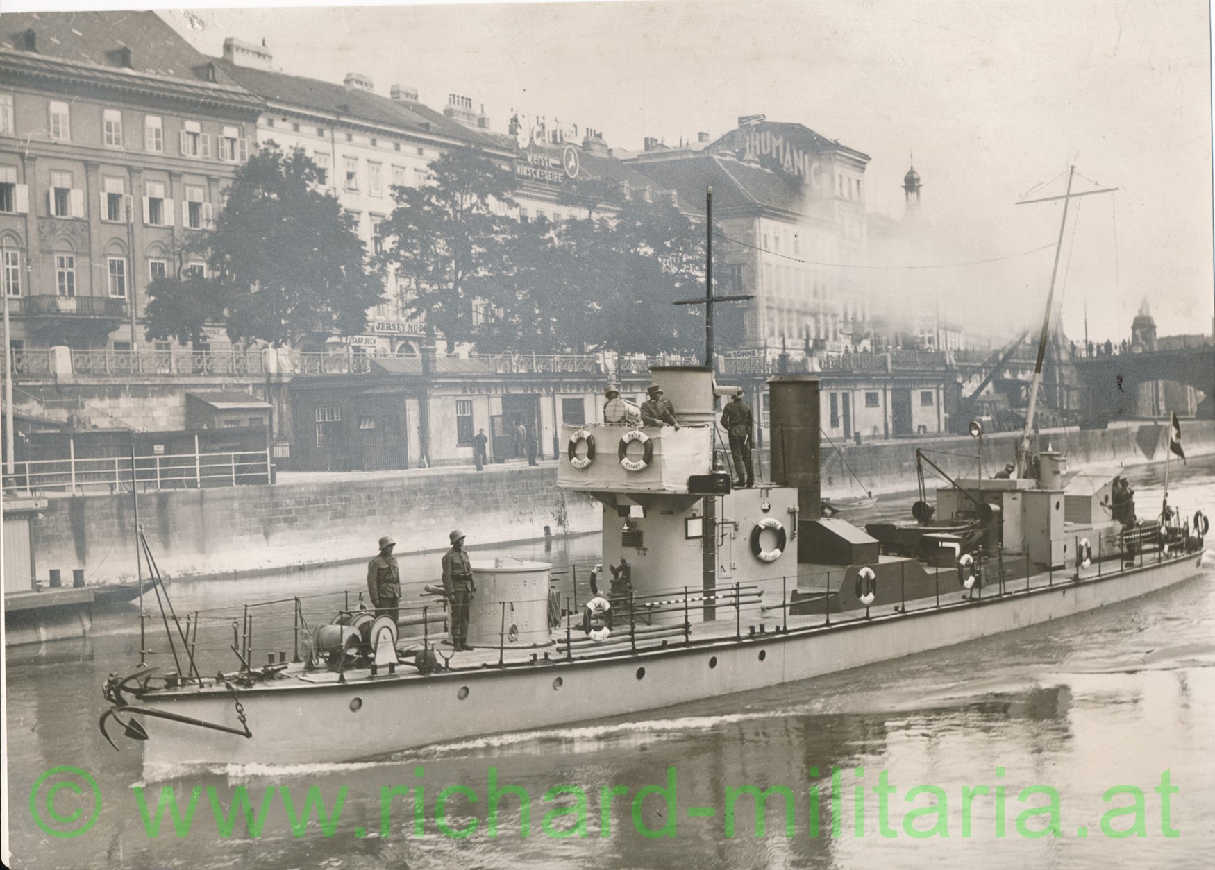 1. Republik - Patrouillen - Boot Birago WIEN Donaukanal