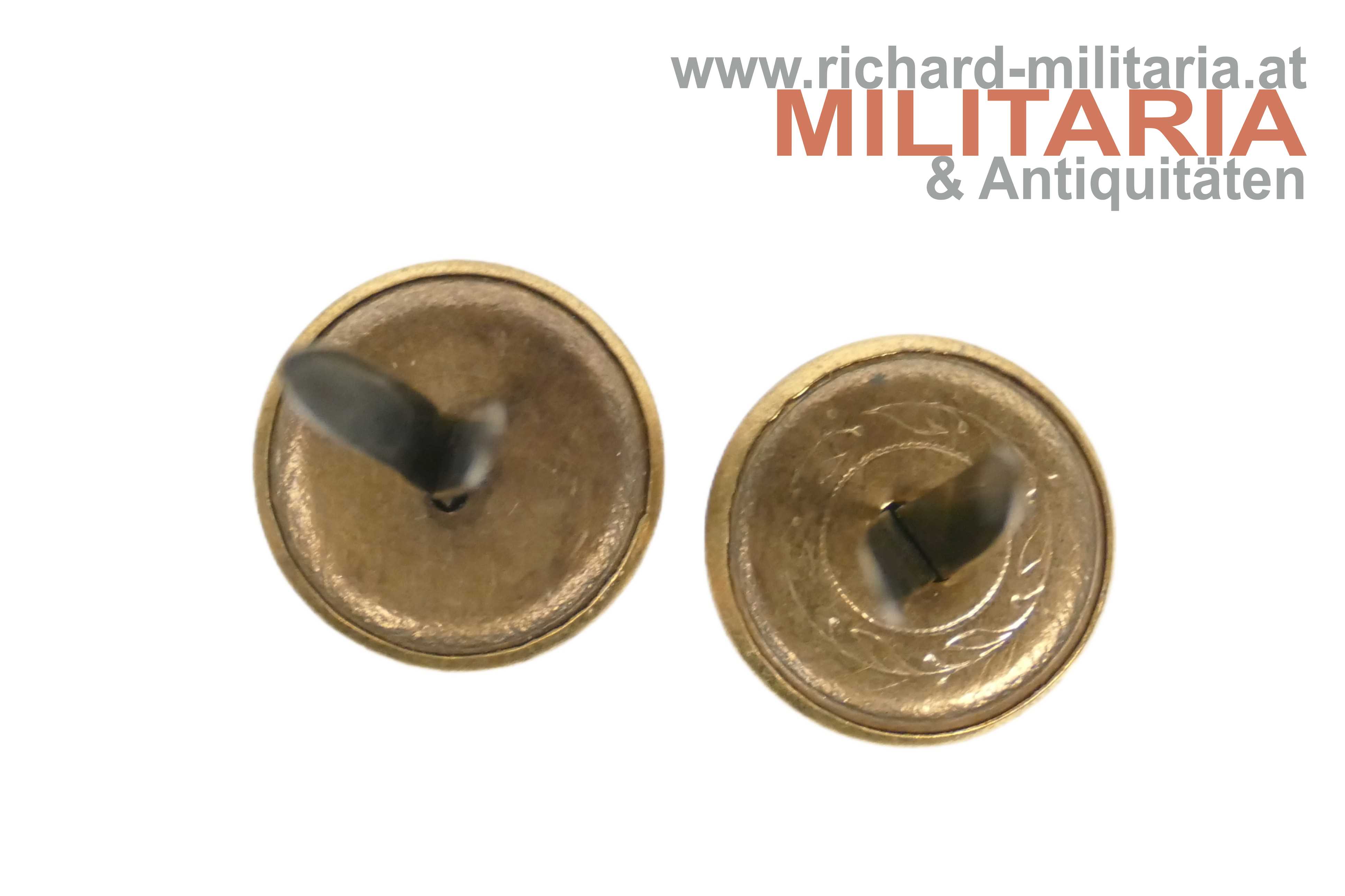 k.u.k. IR 8  - Paar Knöpfe für die Feldkappe / schwarze Kappe 