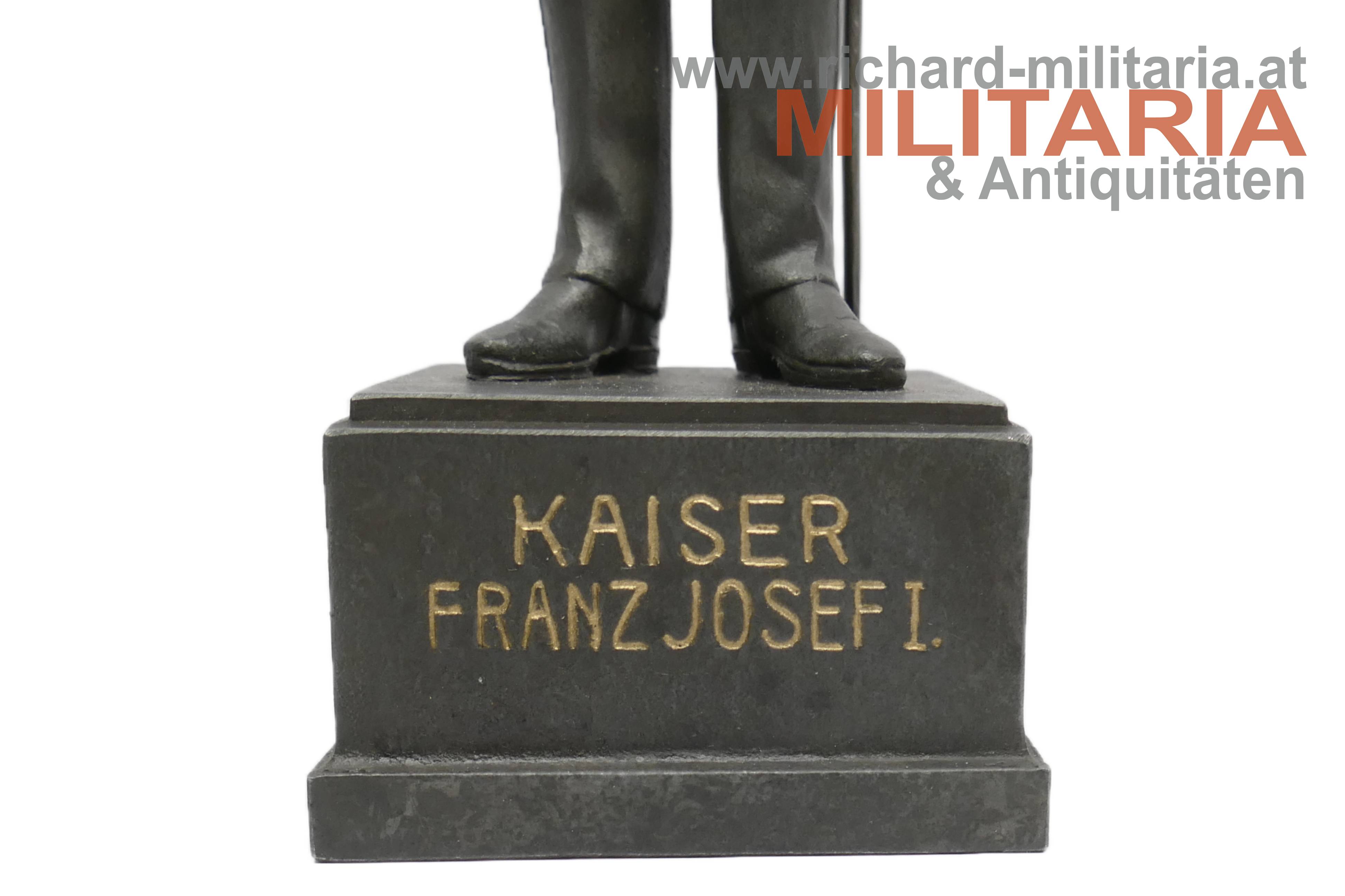 k.u.k. offizielle Kriegsfürsorge - Statue Franz Josef I.