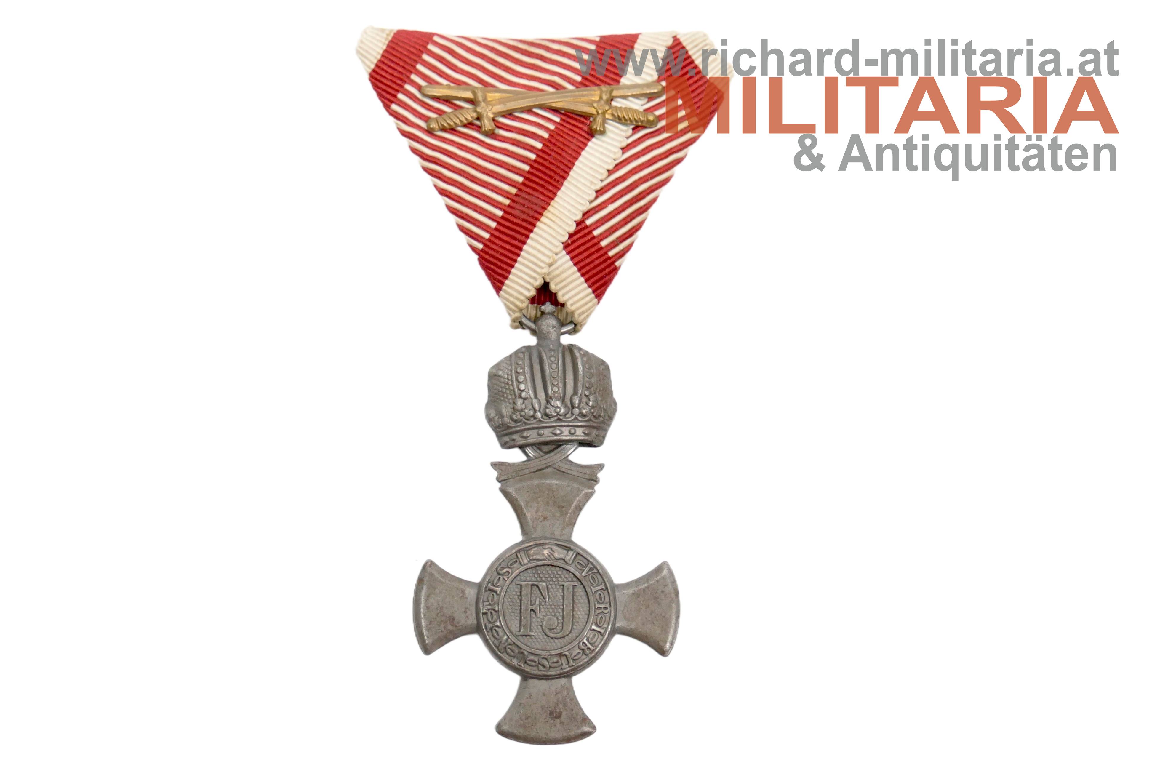 k.u.k. Eisernes Verdienstkreuz mit der Krone und Schwertern