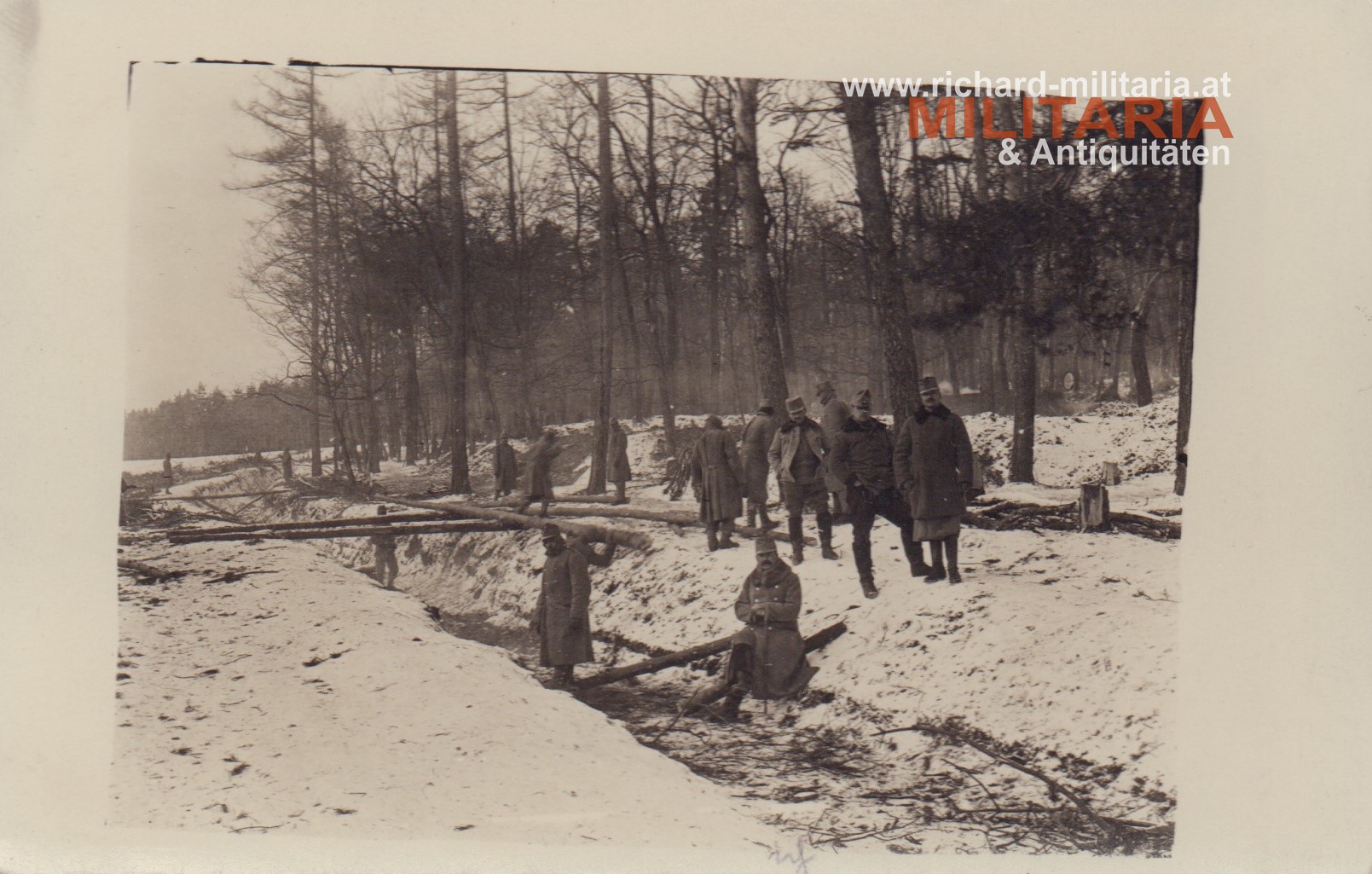 k.u.k. Foto-PK "Soldatengruppe beim Infanterie-Brückenbau" - Galizien
