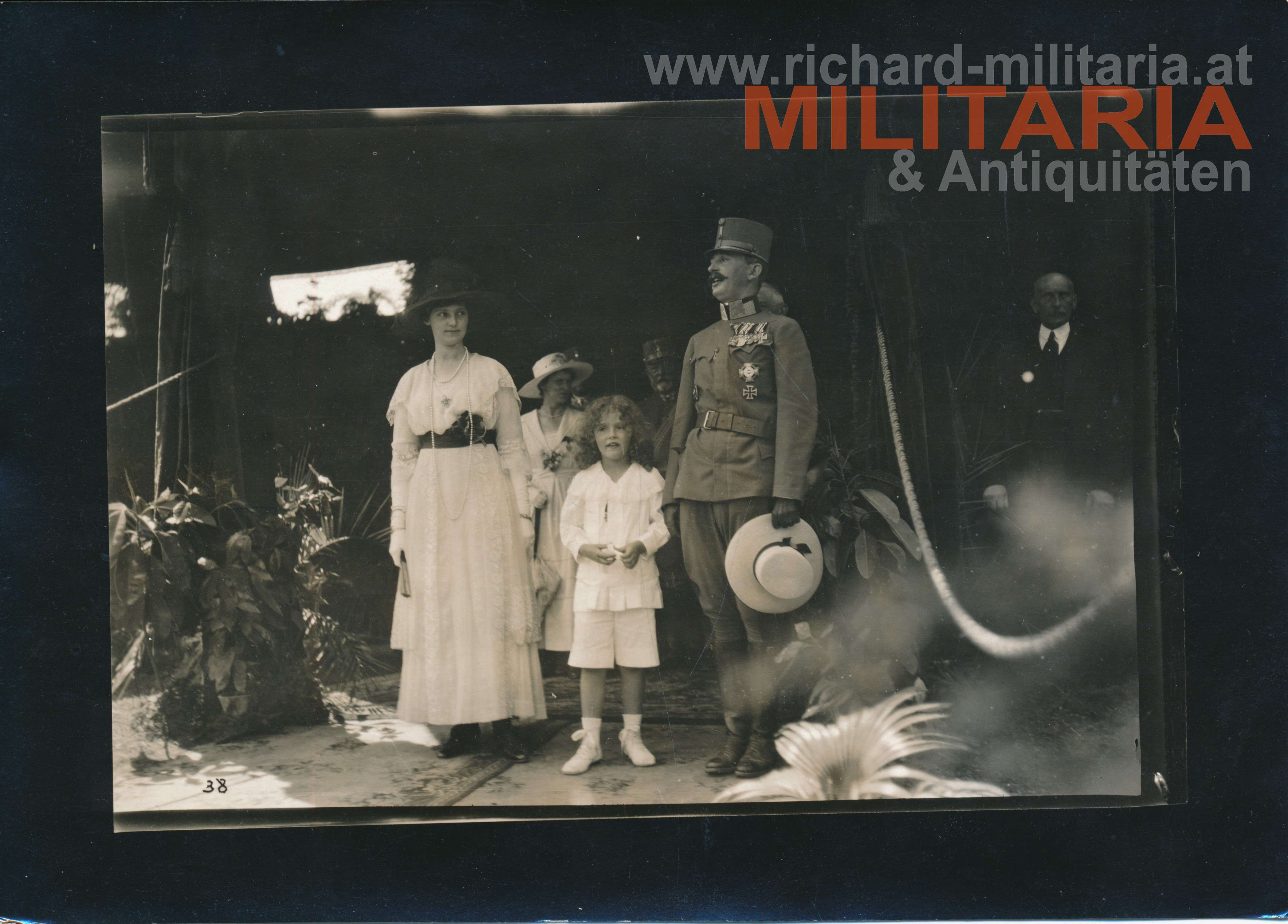 k.u.k. Pressefoto - Kaiserpaar mit Otto / Poszony 16. 7. 1918