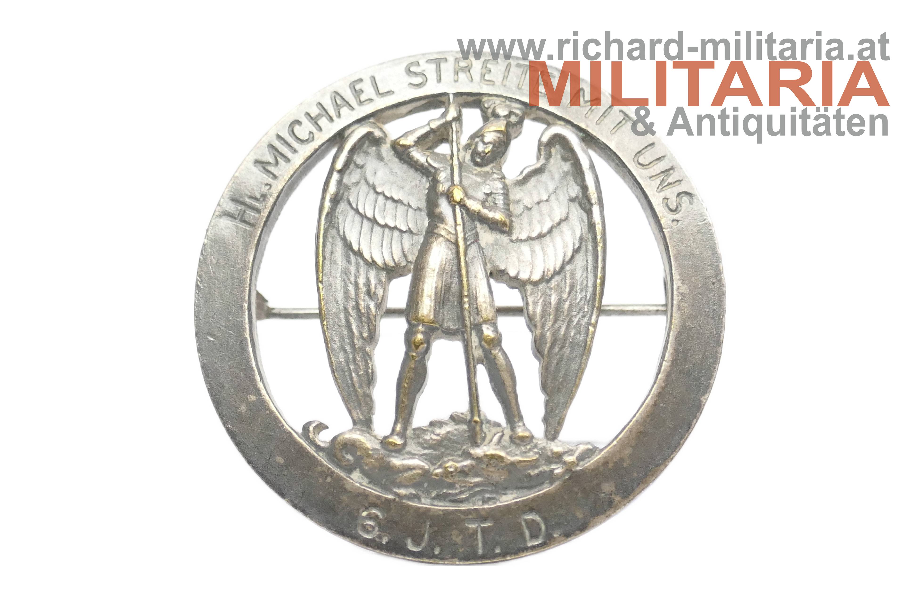 k.u.k. Kappenabzeichen - 6. Infanterie Division - "Hl. Michael streite mit uns"