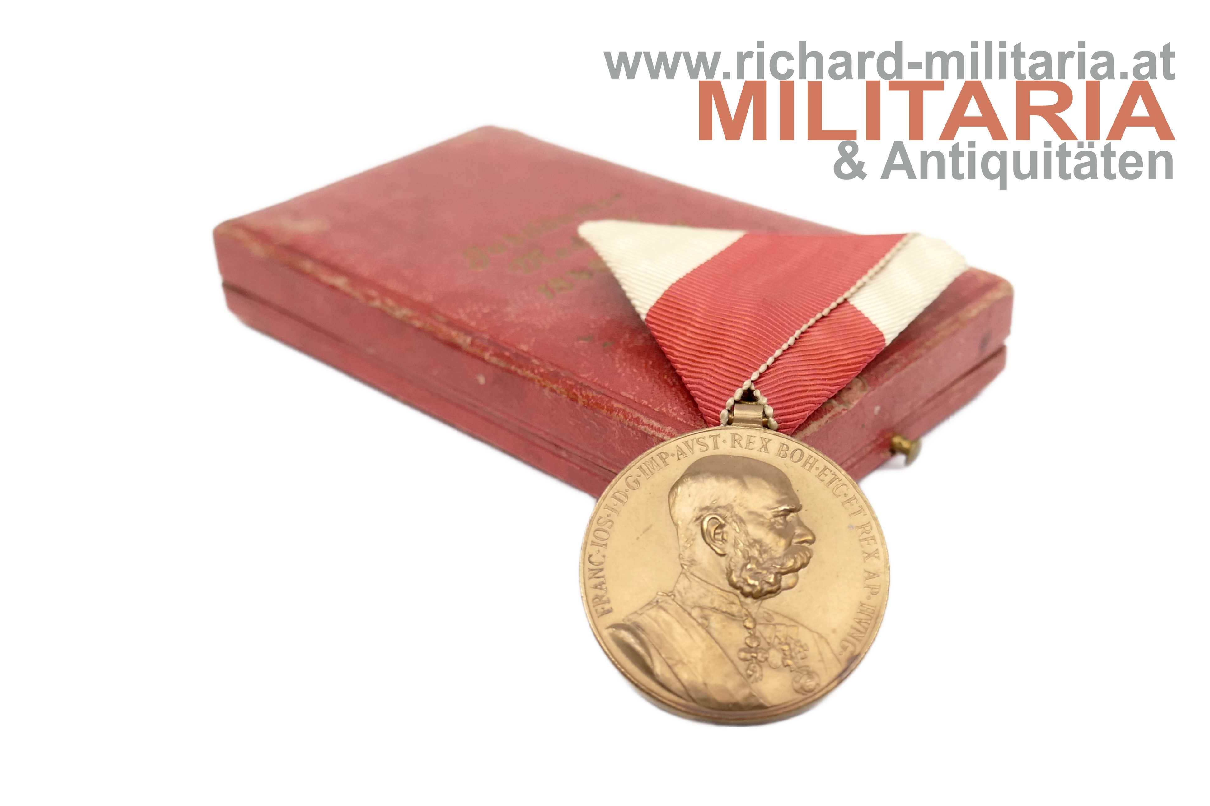 k.u.k. Bronzene Jubiläums-Erinnerungsmedaille 1848-1898 - variantes Etui!